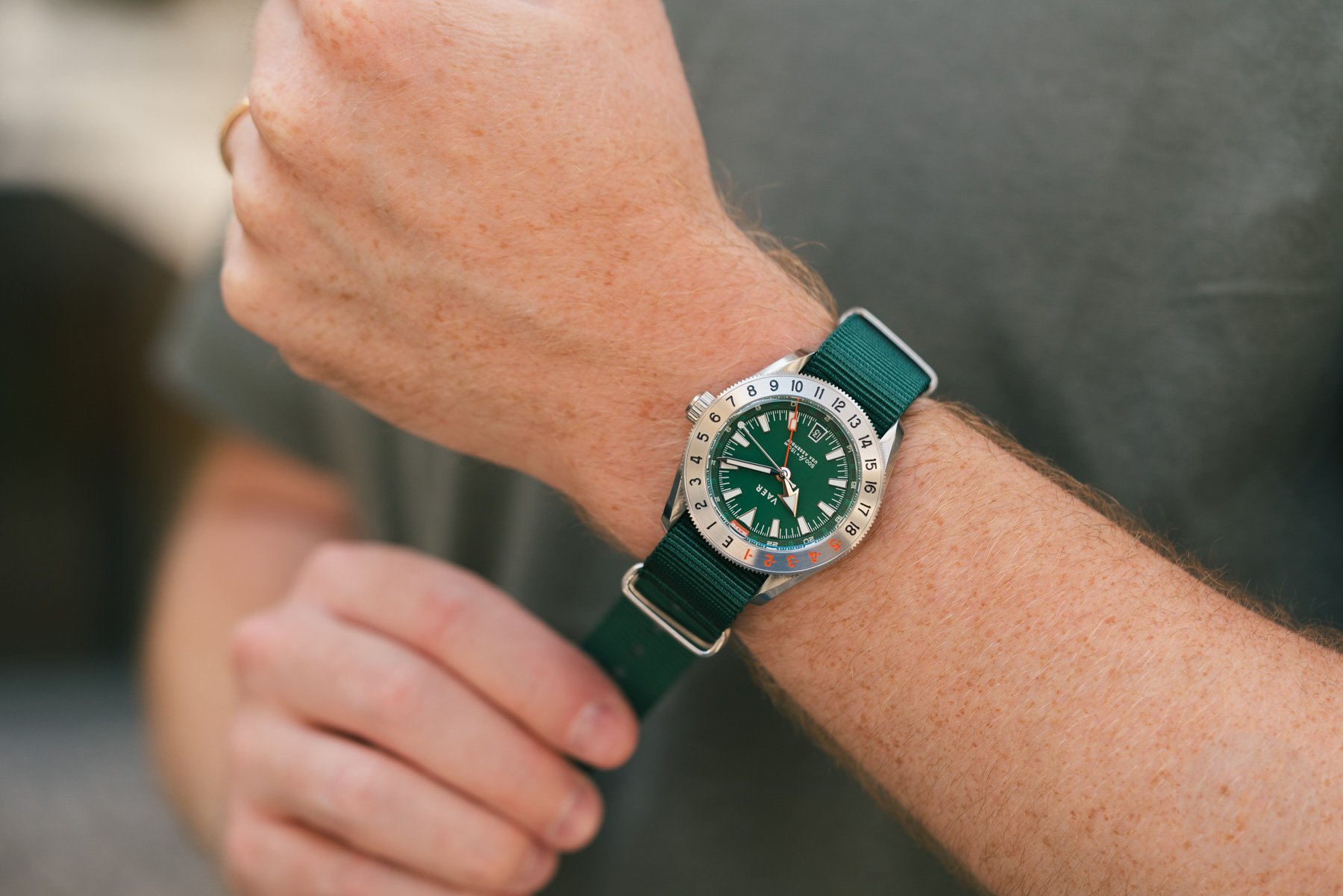 strapping Vaer G2 Fairway GMT on wrist
