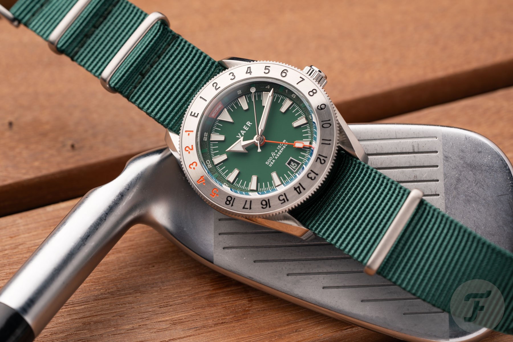 Vaer G2 Fairway GMT on golf club