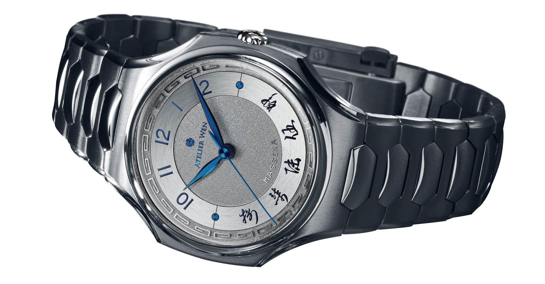 Atelier Wen × Massena Lab Inflection Shuò White Gold, crown up