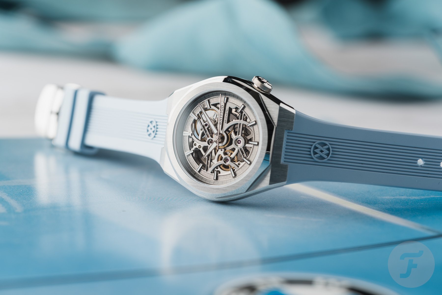 BA11OD Chapter 7 Skeleton on a frost blue rubber strap
