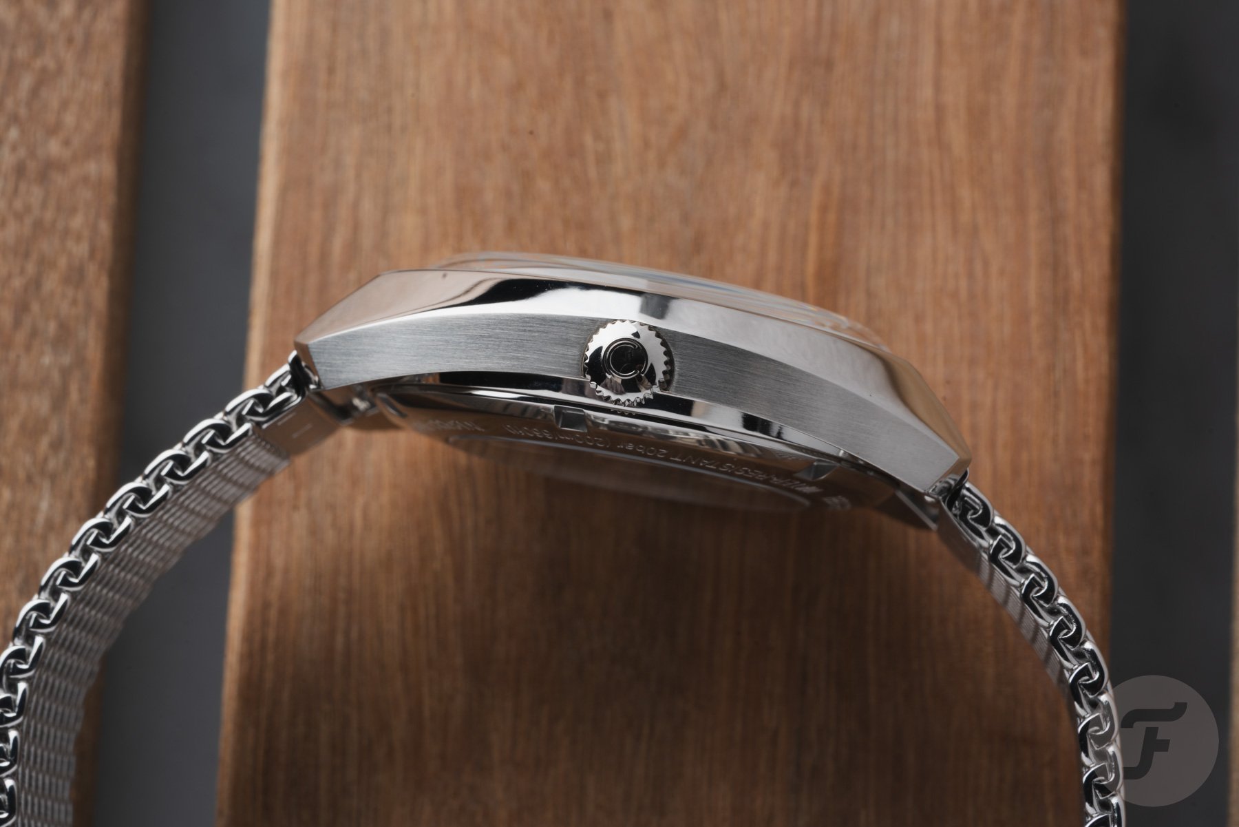 Profile of the Certina DS-2 Powermatic 80