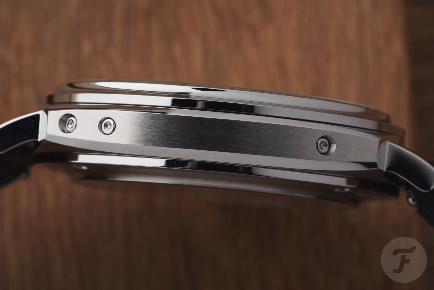 Fears Brunswick 39 Perpetual Calendar case profile