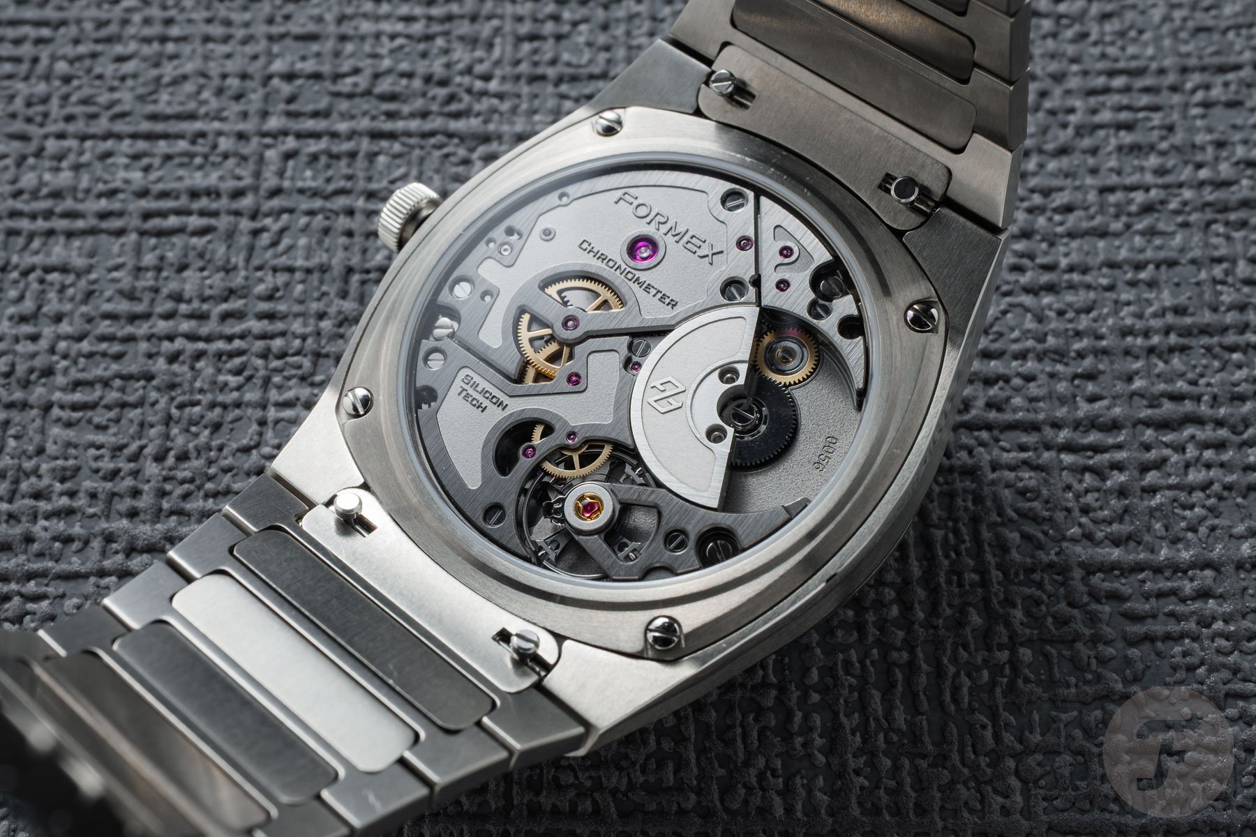 Formex FX01 movement in the Aria