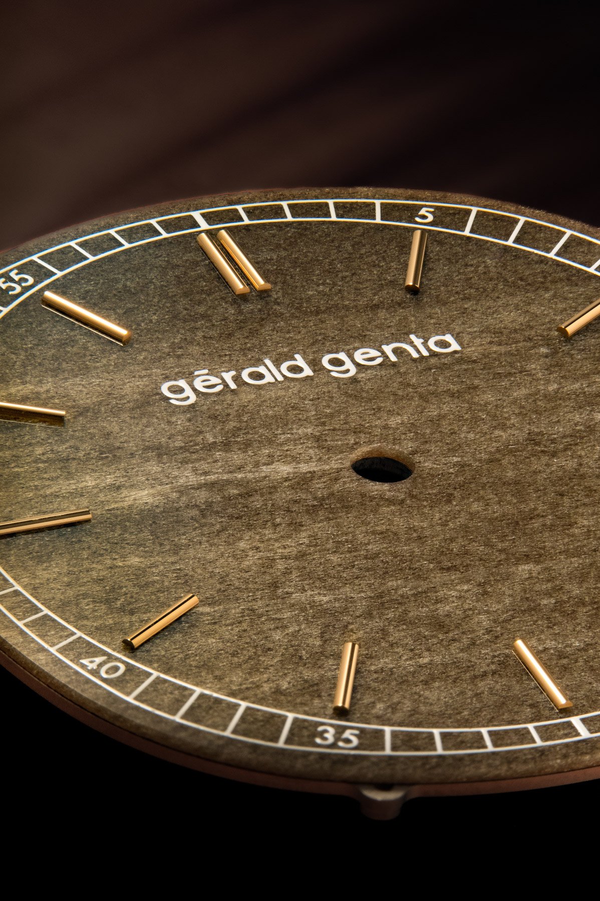 Gérald Genta Geneva Minute Repeater Golden Obsidian dial macro