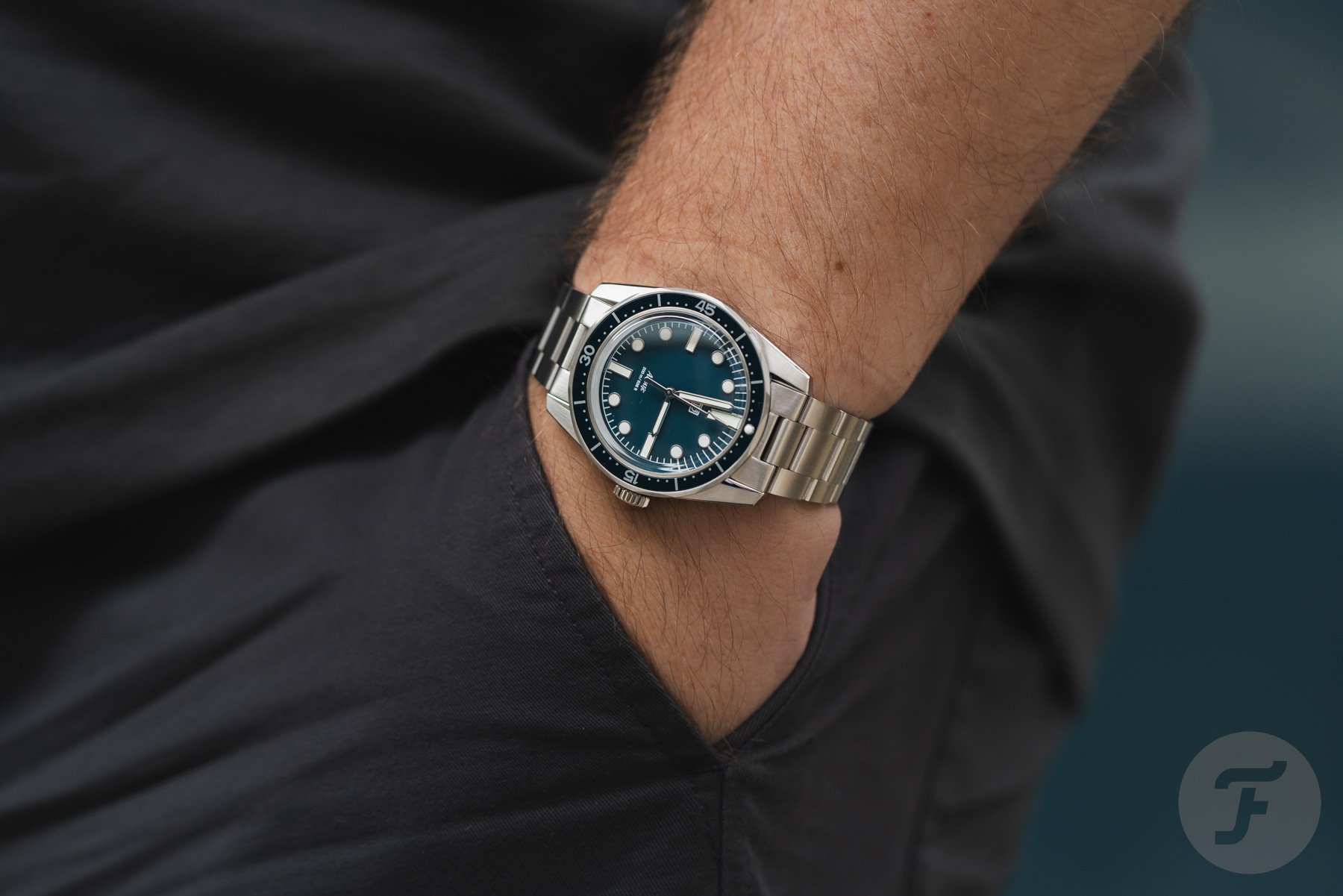 blue-dial HTD Aquatìc Bicchierini pocket shot