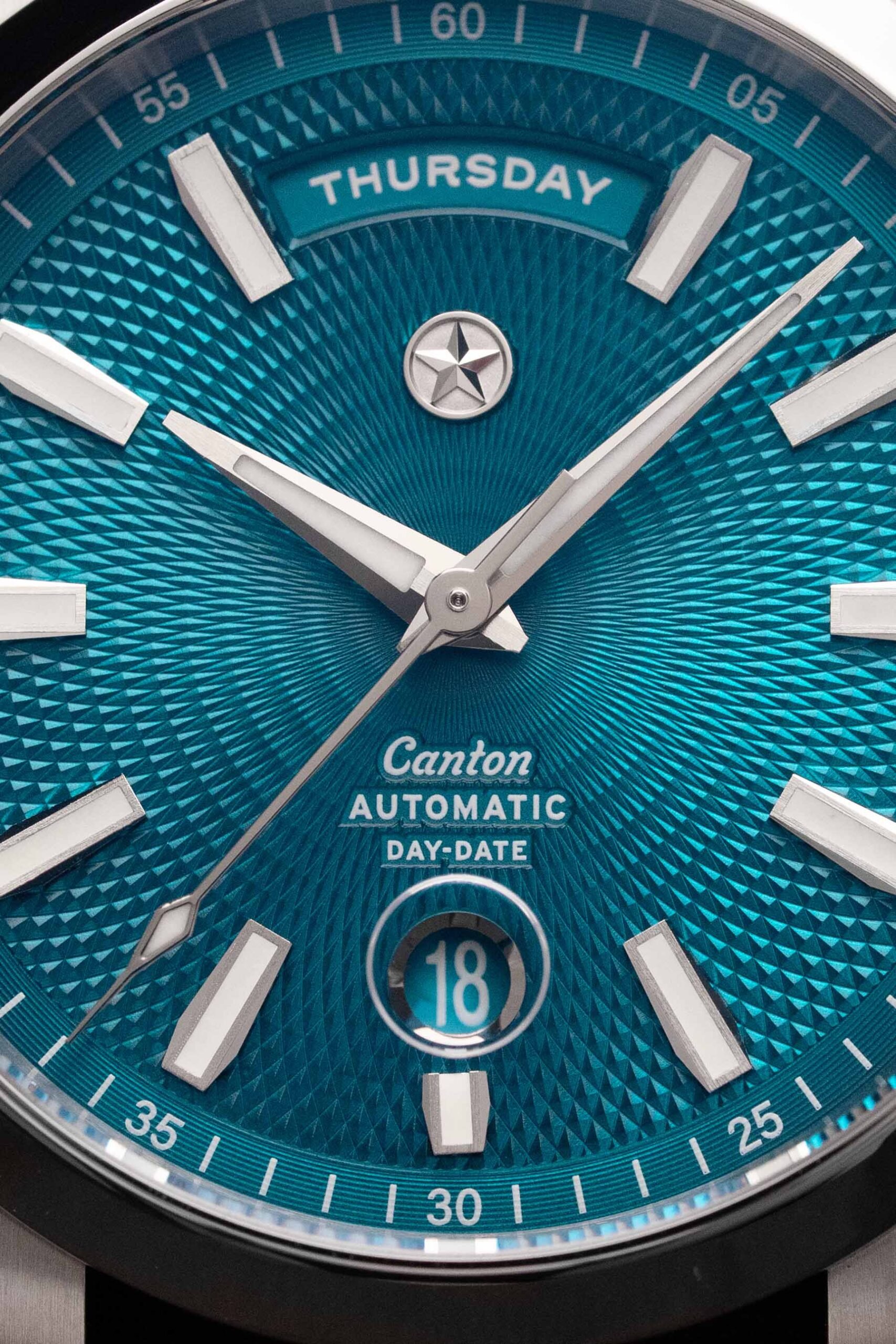 Lagoon-dial Jack Mason Canton Day-Date dial up close