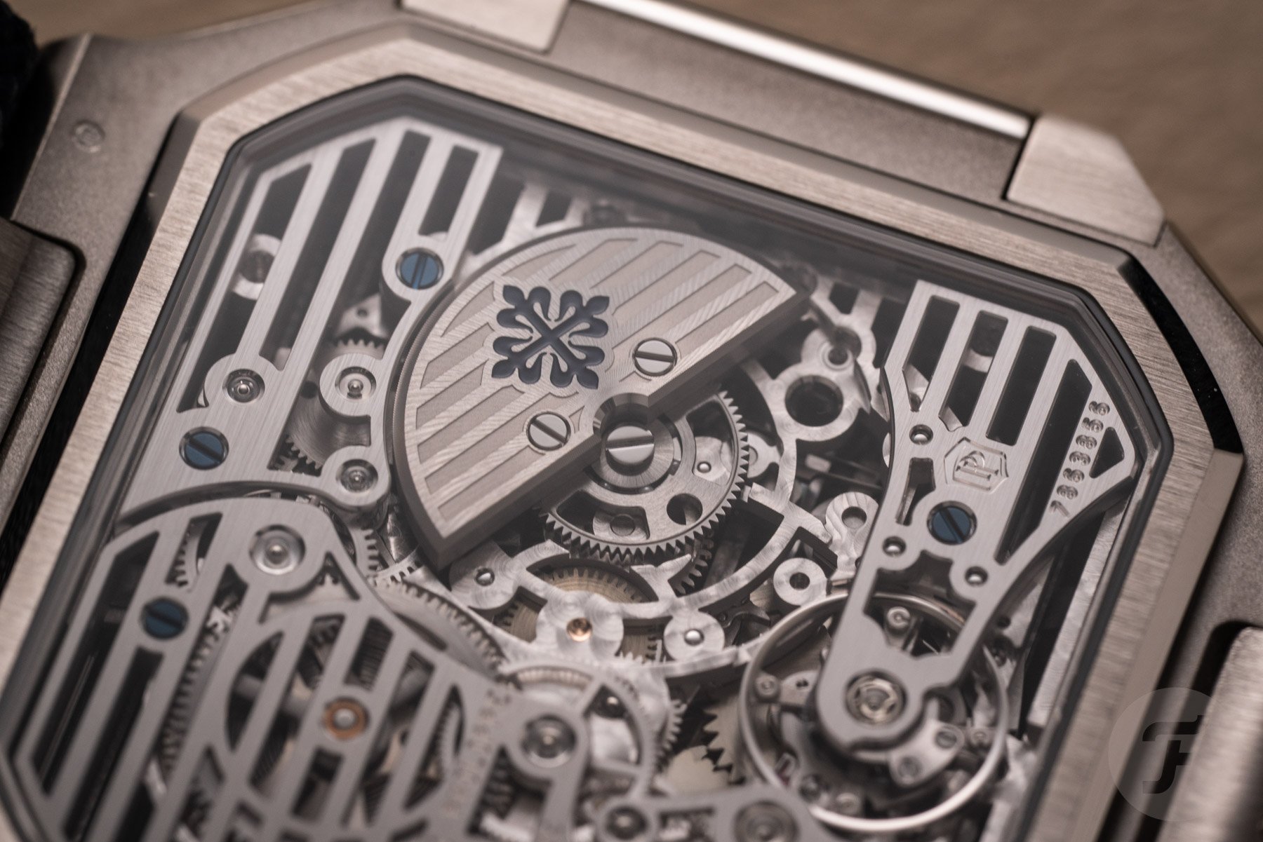 Micro rotor-movement inside the Patek Philippe Cubitus Perpetual Calendar Skeleton