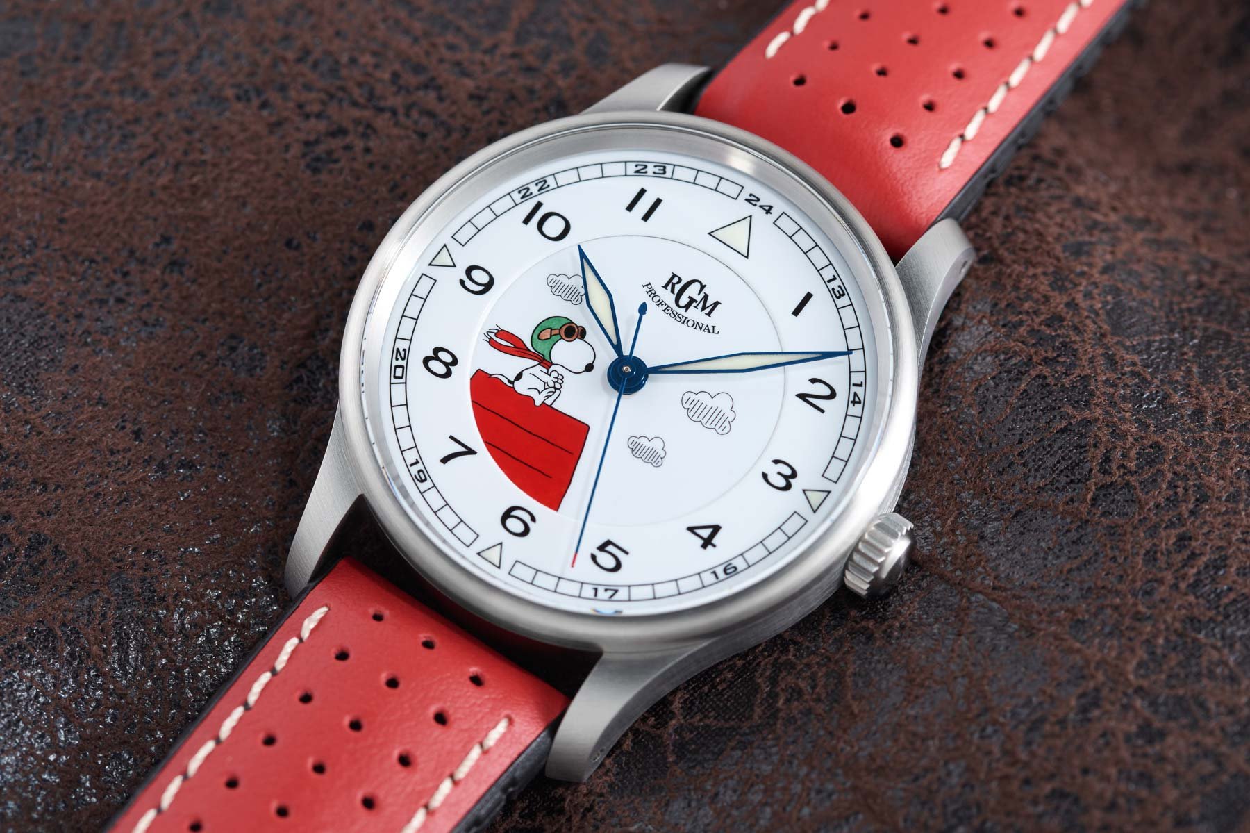 RGM Model 151 Snoopy Flying Ace enamel diagonal
