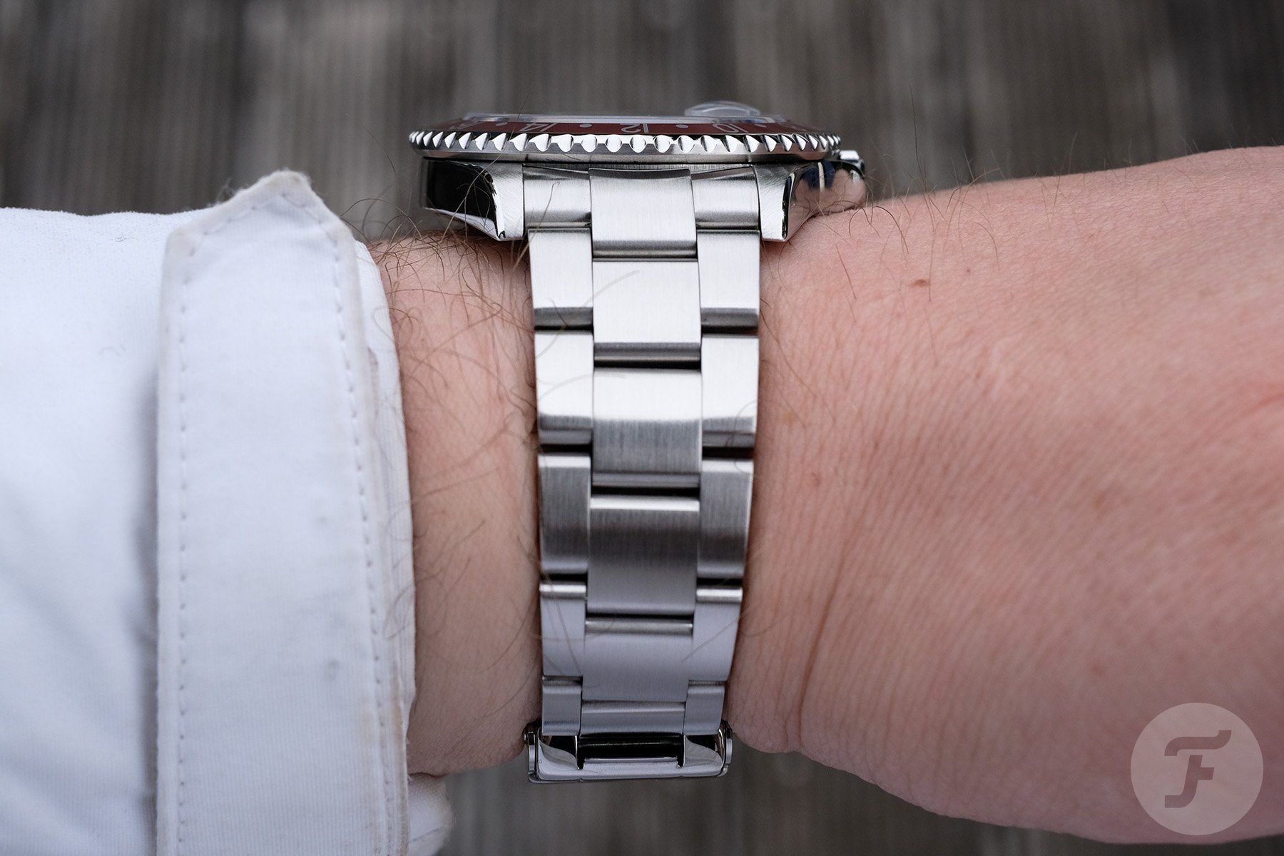 Rolex GMT-Master II 16710 bracelet on wrist