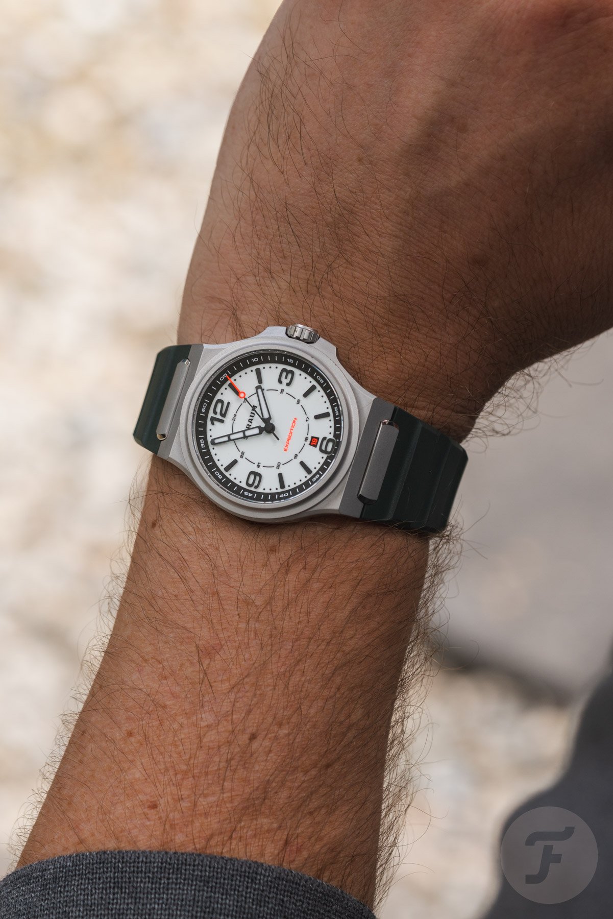 lume-dial Straum Expedition on wrist