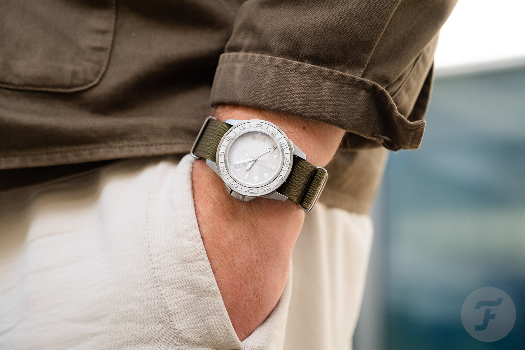 Unimatic Modello Uno GMT Impronte U1-GMT-AEG pocket shot