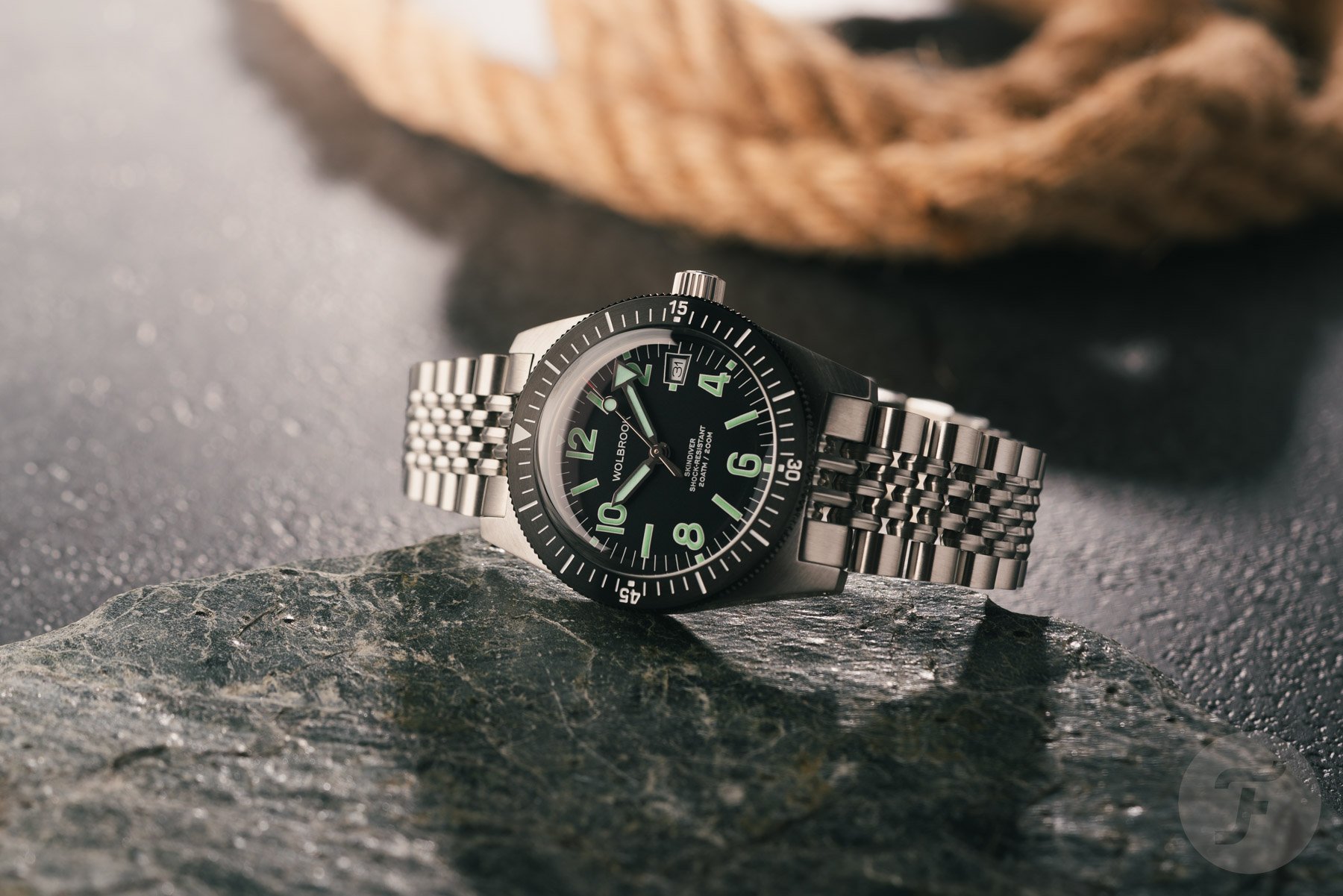 Affordable Vintage Charm: Updated Wolbrook Skindiver 38 Automatic