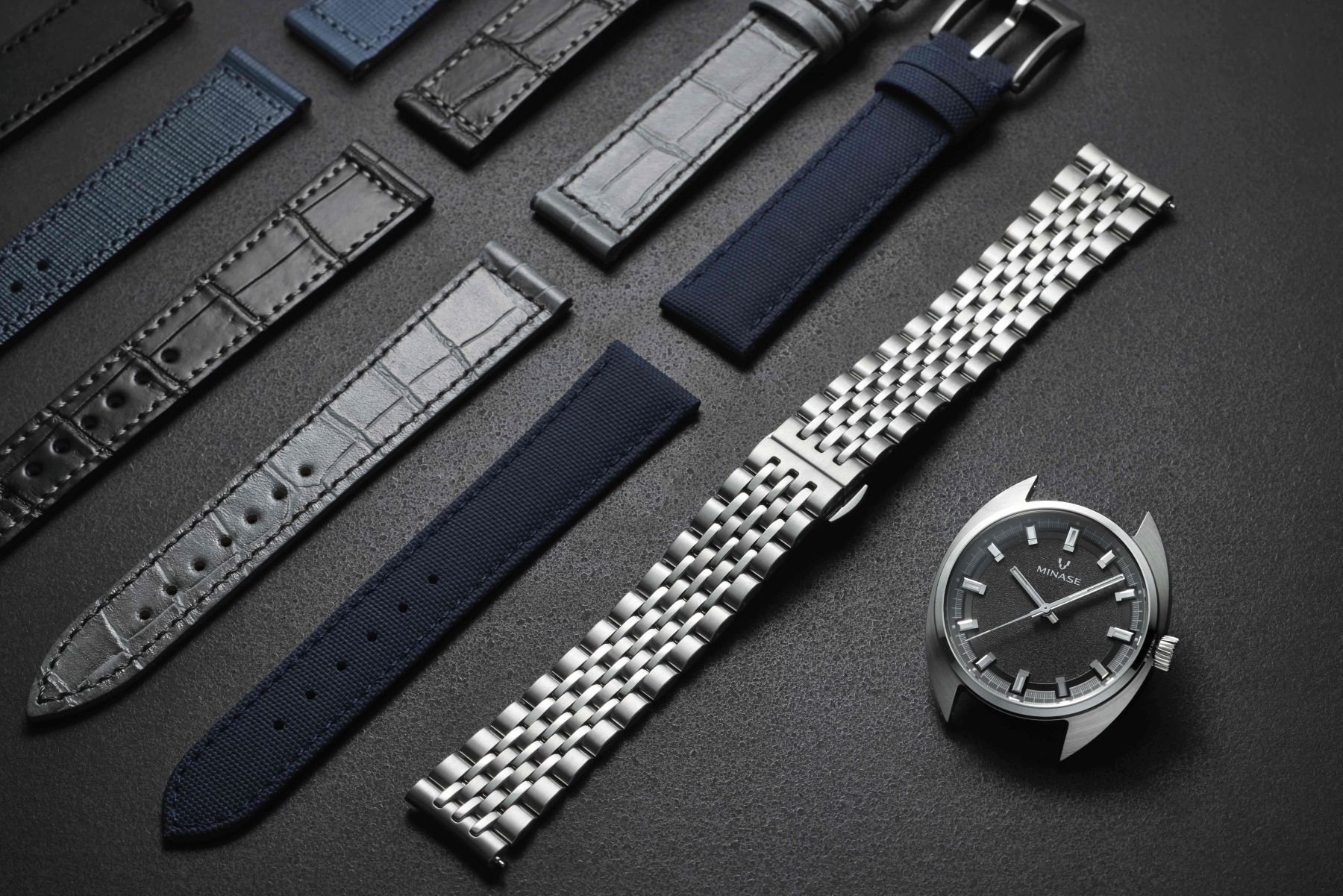 Different straps for the Minase Mastercraft J3