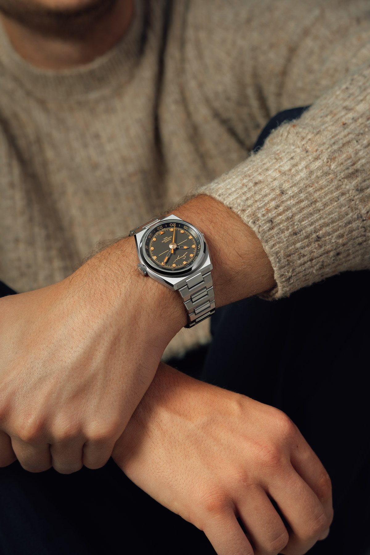 Singer Reimagined 1970 DualTrack Dark Espresso on wrist