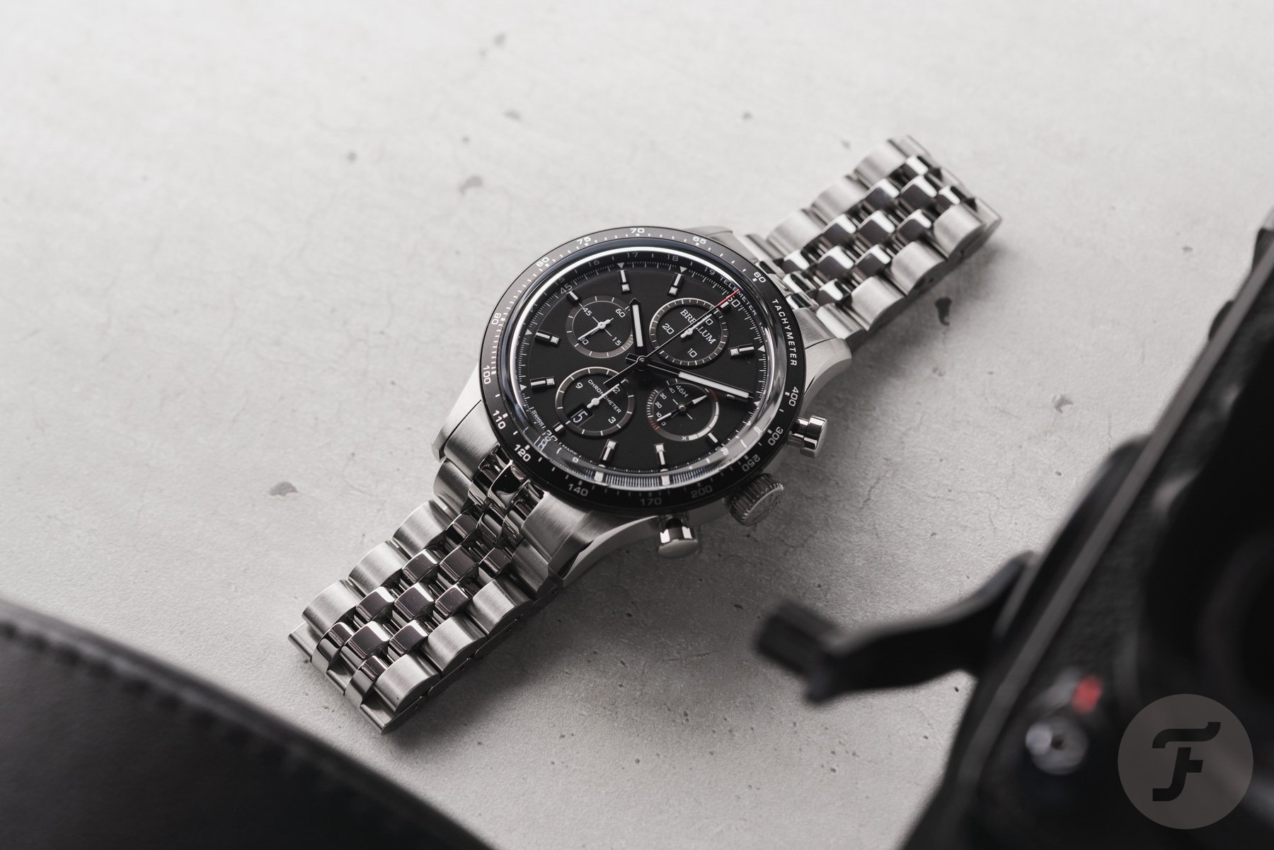 black-dial Brellum Pandial 43 Power Reserve LE Chronometer Pandial 43 Power Reserve LE Chronometer DB.CH.955 flat-lay