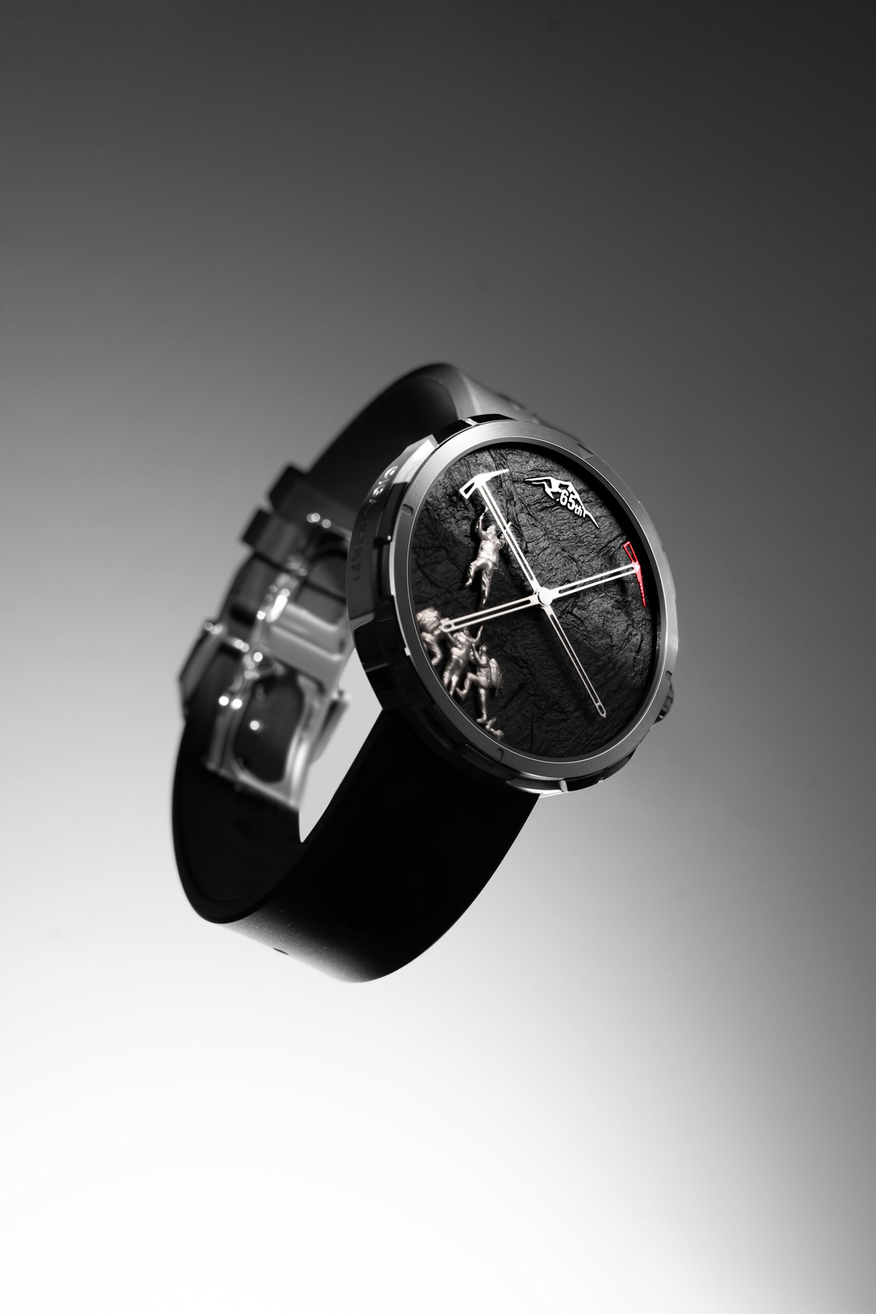 CIGA Design Everest China 65th Anniversary floating