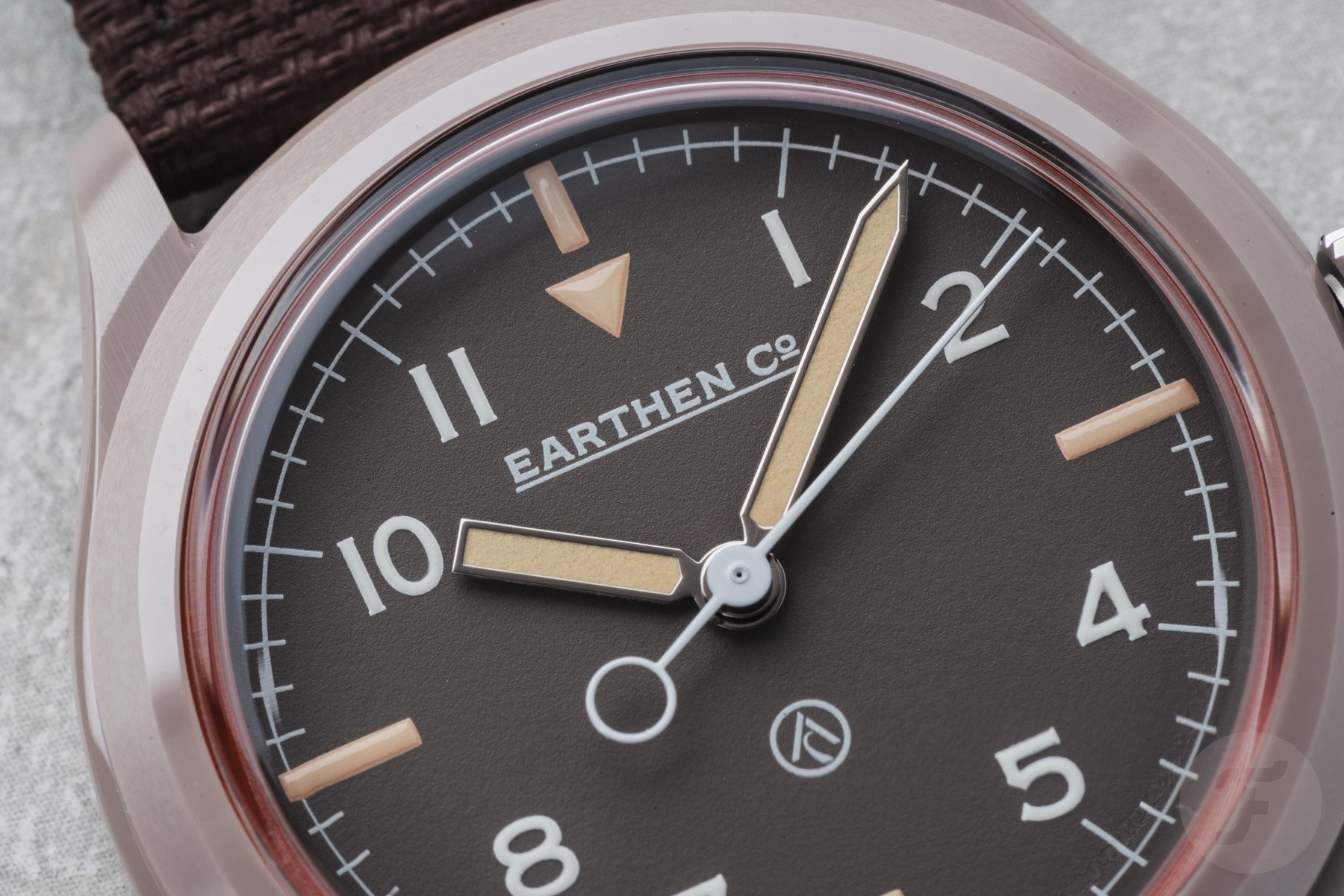 Earthen Co. Summit MK II Dune Devil dial up close