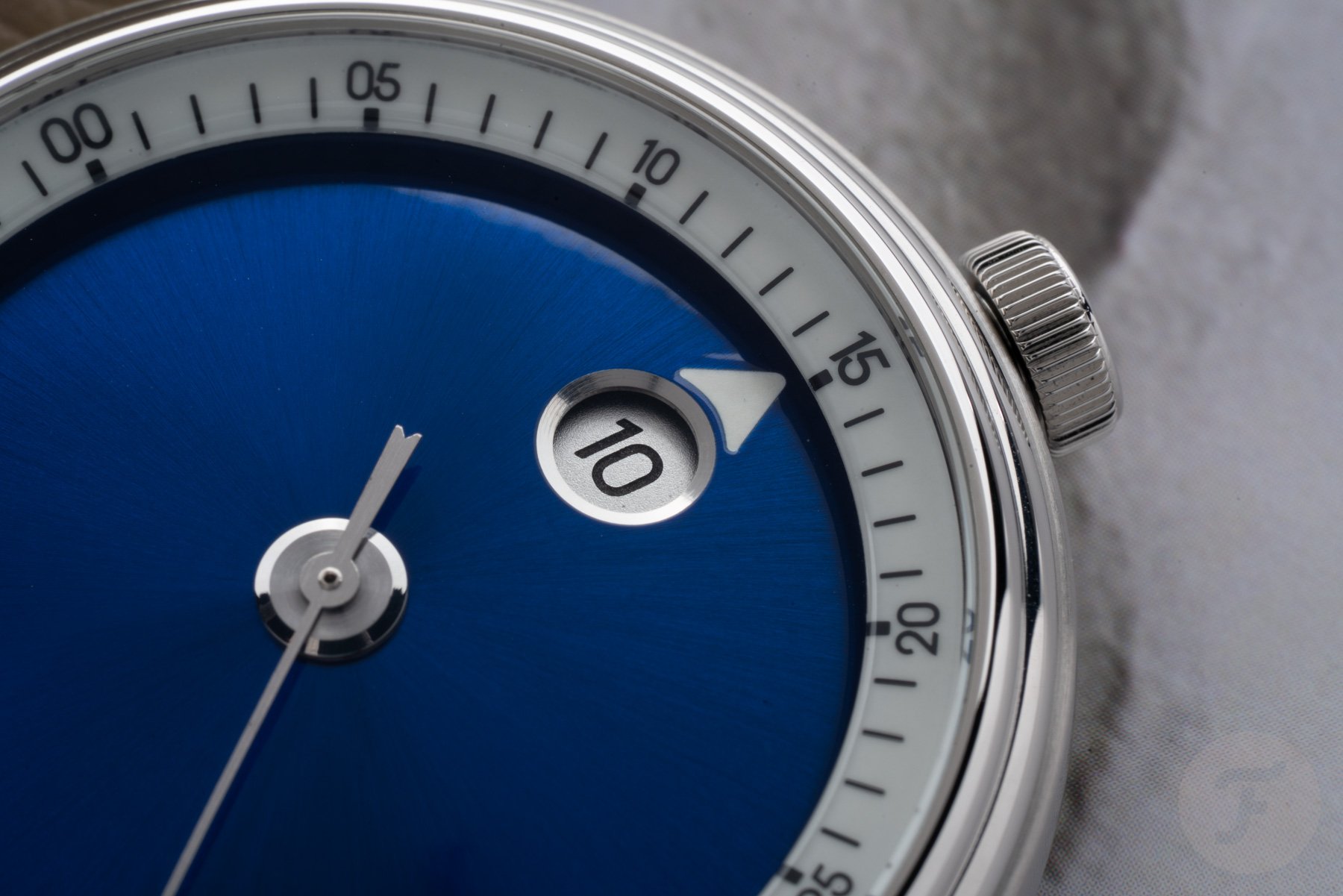 M.A.D.3: Vincent Calabrese hour display