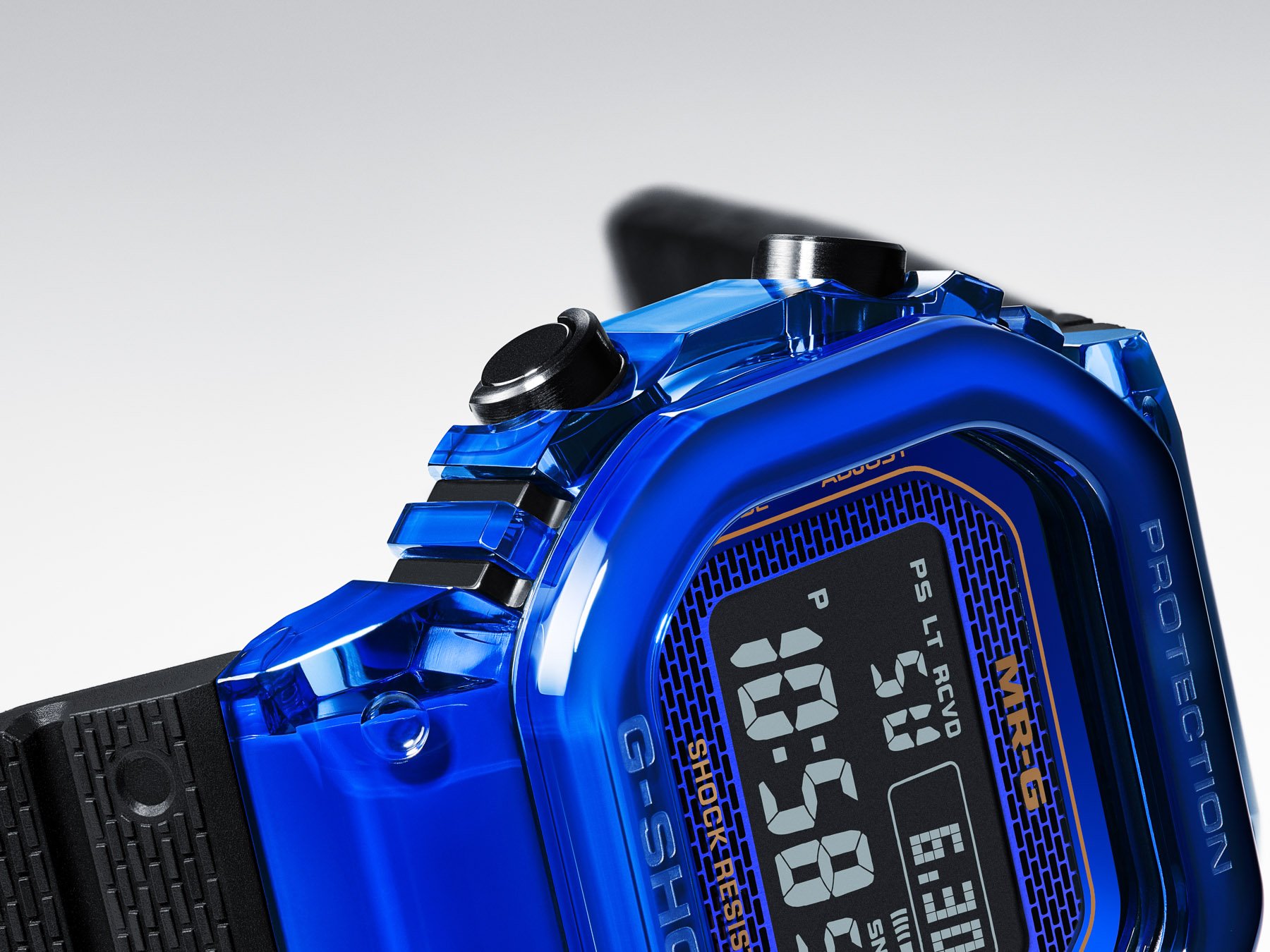 G-Shock MRG-D5000 bezel and pusher detail