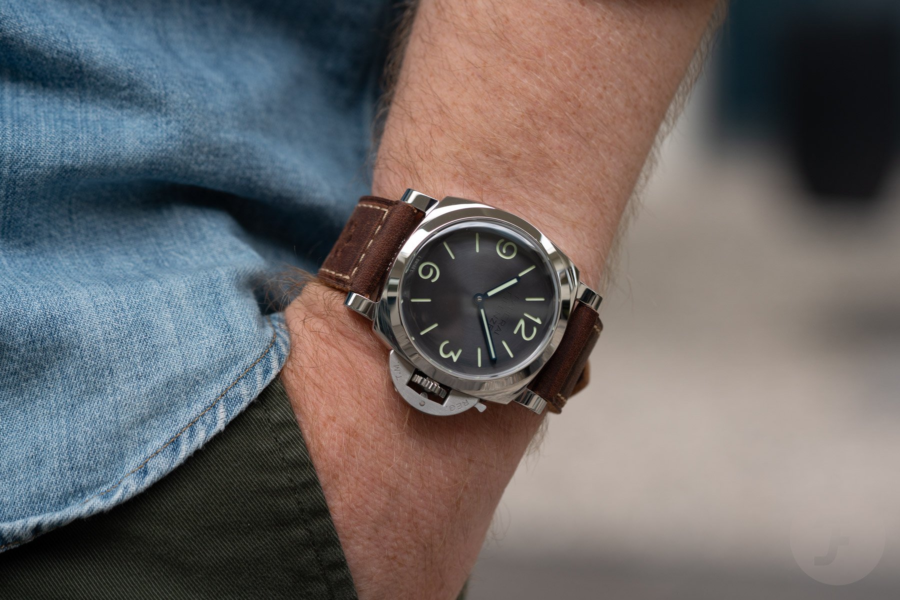 Panerai Luminor Firenze 8 Giorni PAM01794 pocket shot