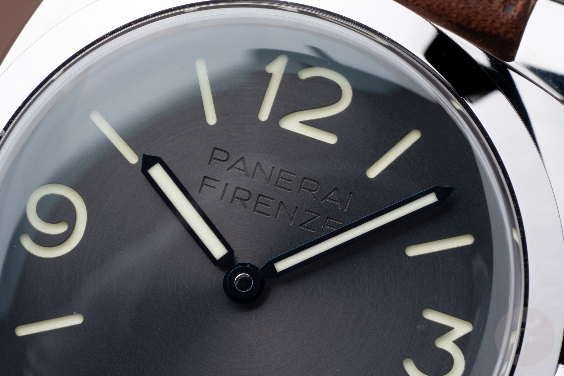 Panerai Luminor Firenze 8 Giorni PAM01794 dial inscription up close