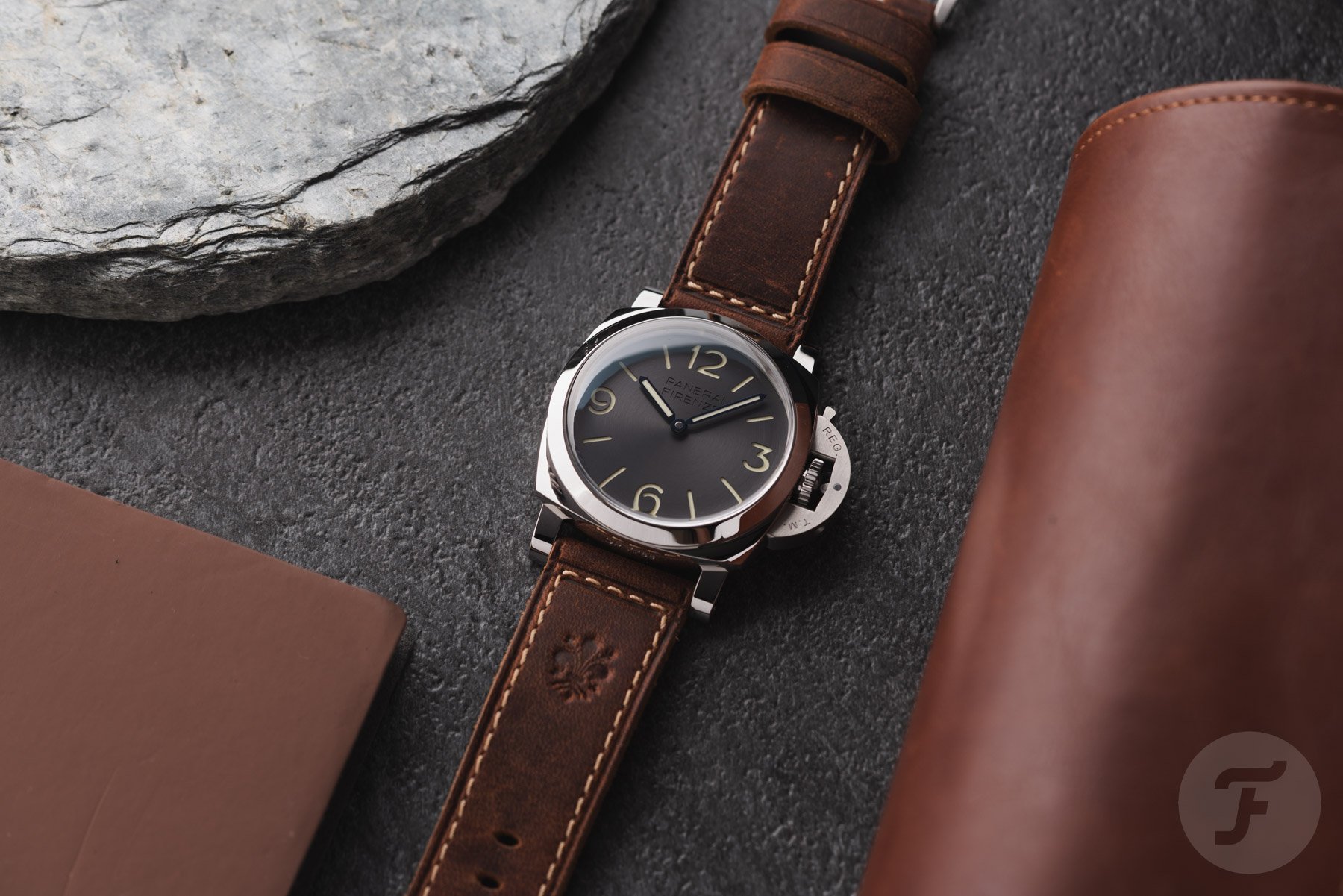 Panerai Luminor Firenze 8 Giorni PAM01794 flat-lay