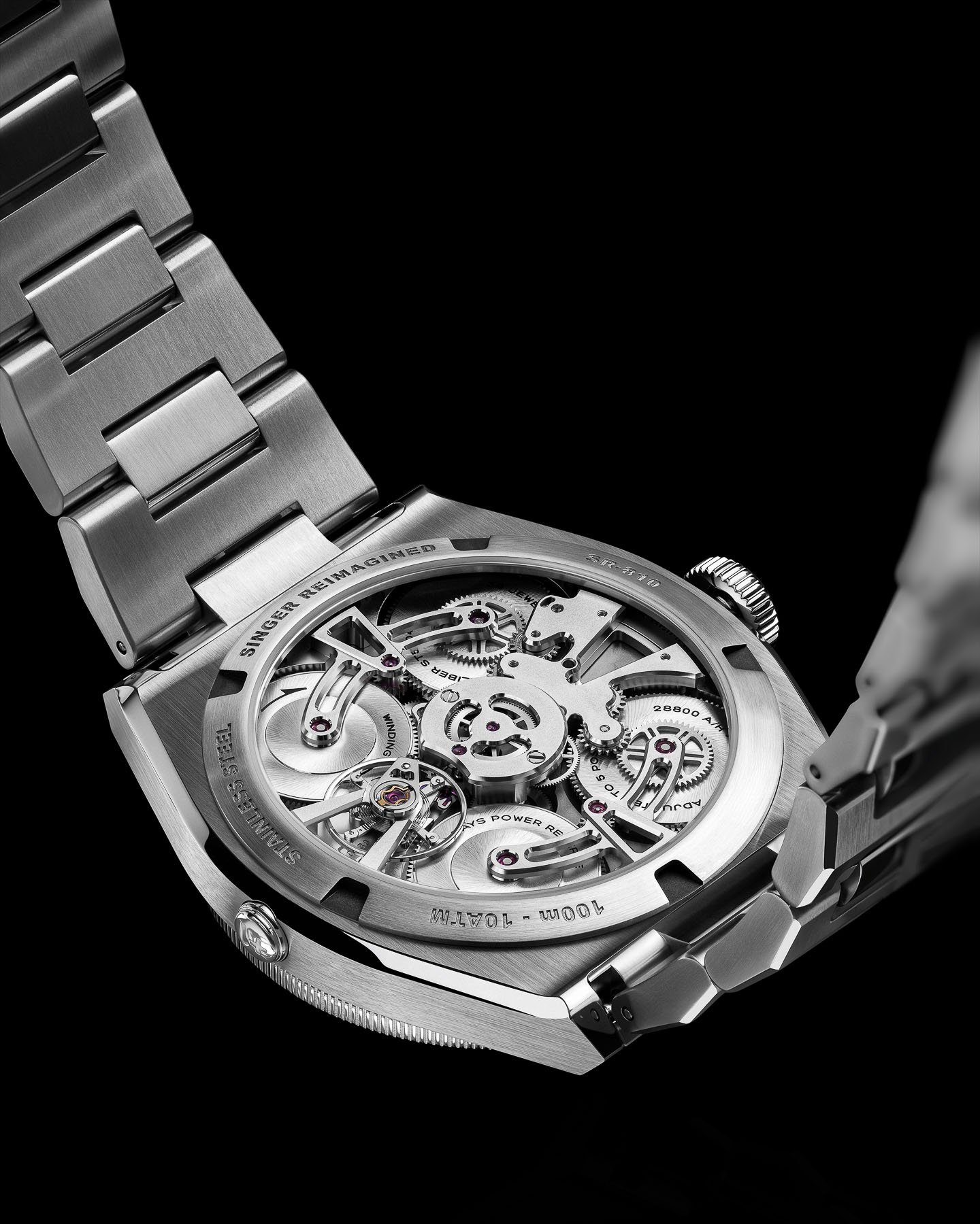 Singer Reimagined 1970 DualTrack case back and movement