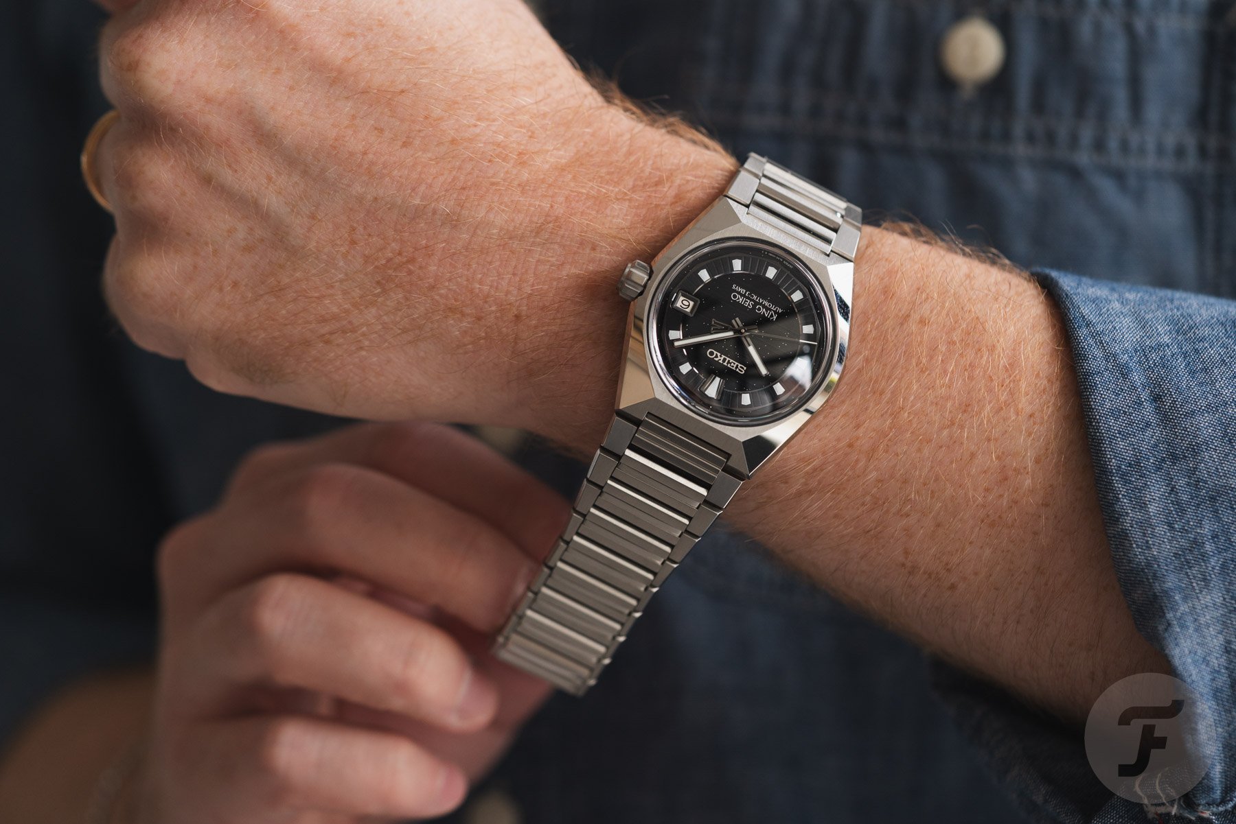 putting King Seiko HFK005 on wrist