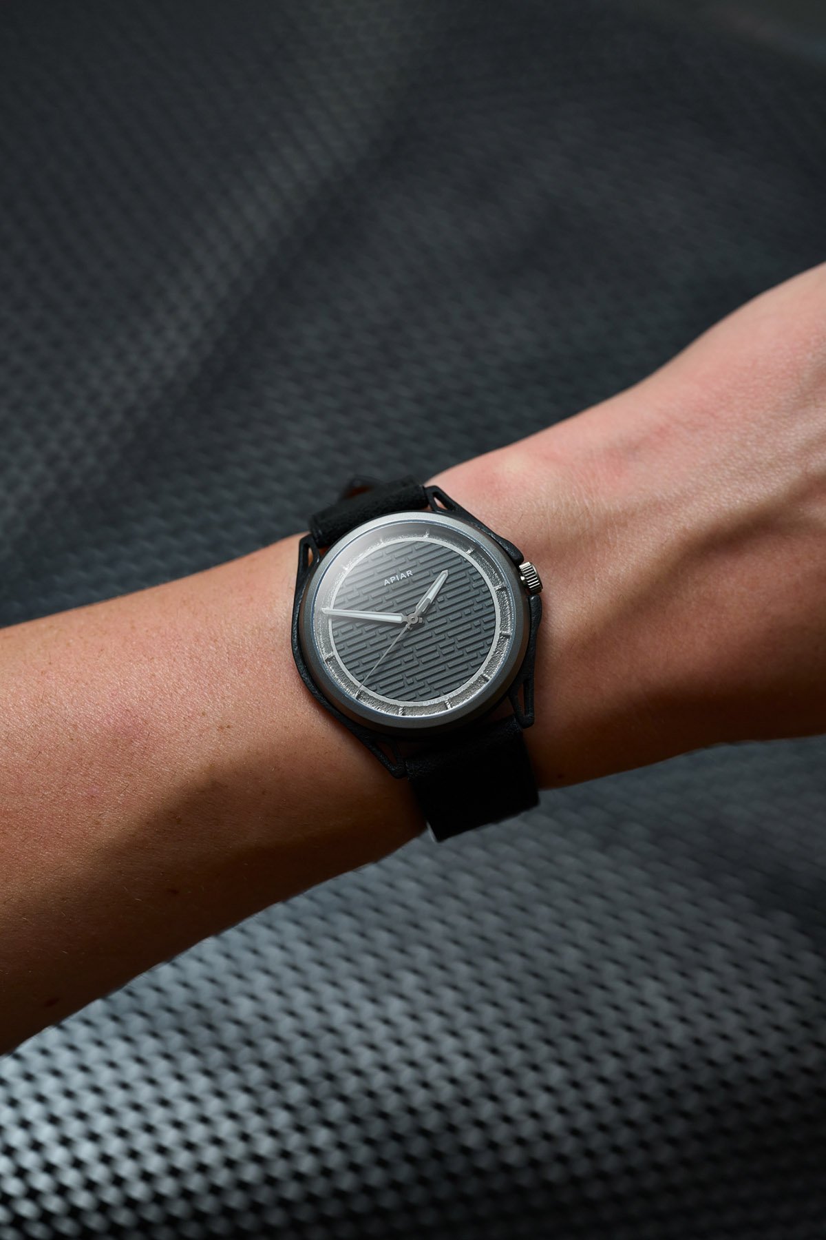 Apiar Carbon1.0 OG wrist shot