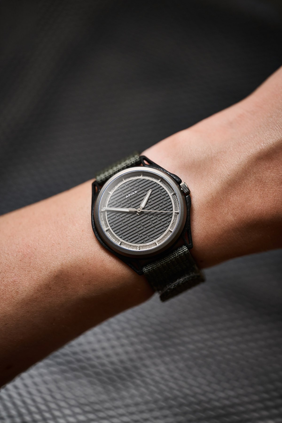 Apiar Carbon1.0 OG wrist shot