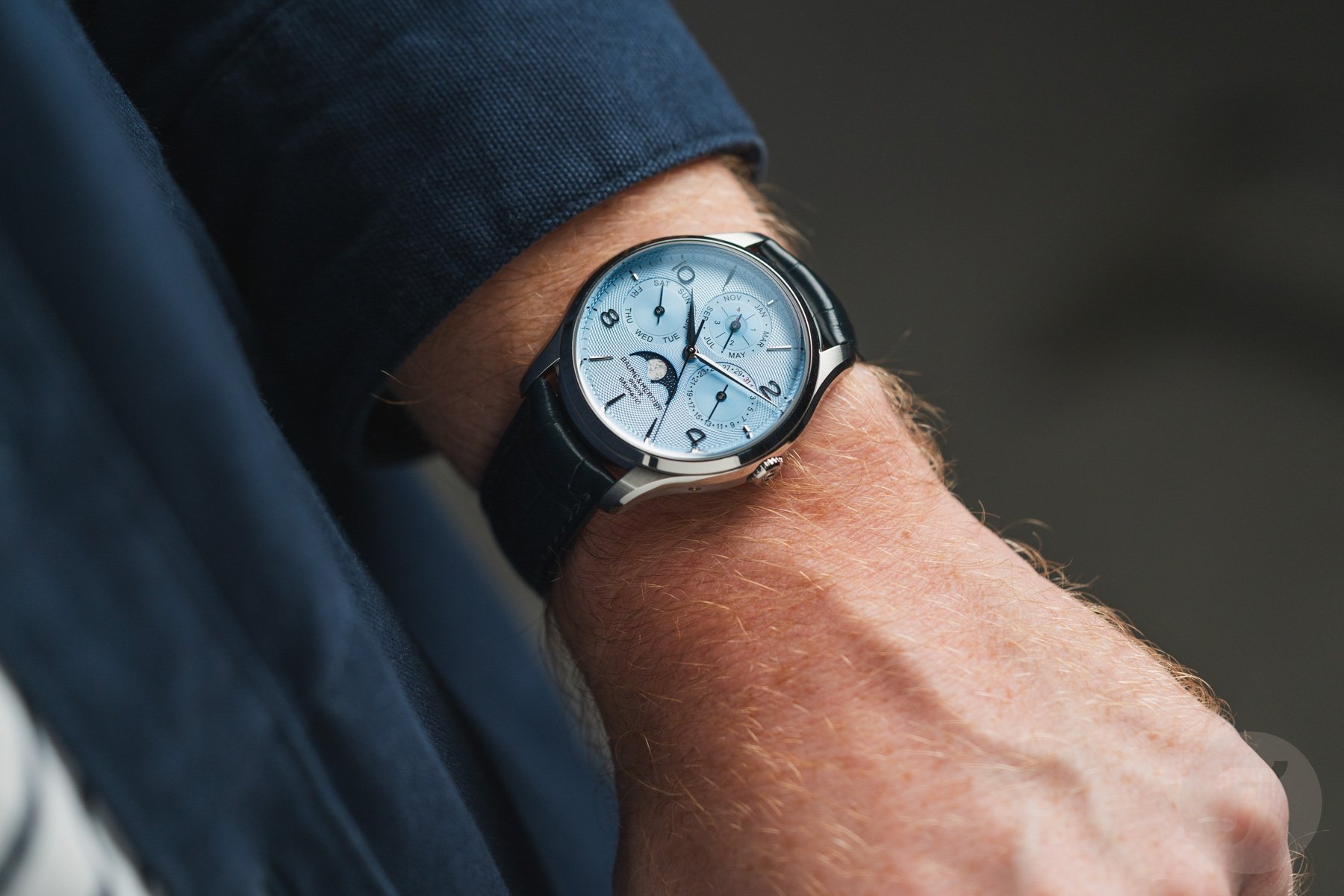Clifton 10872 perpetual calendar wrist shot