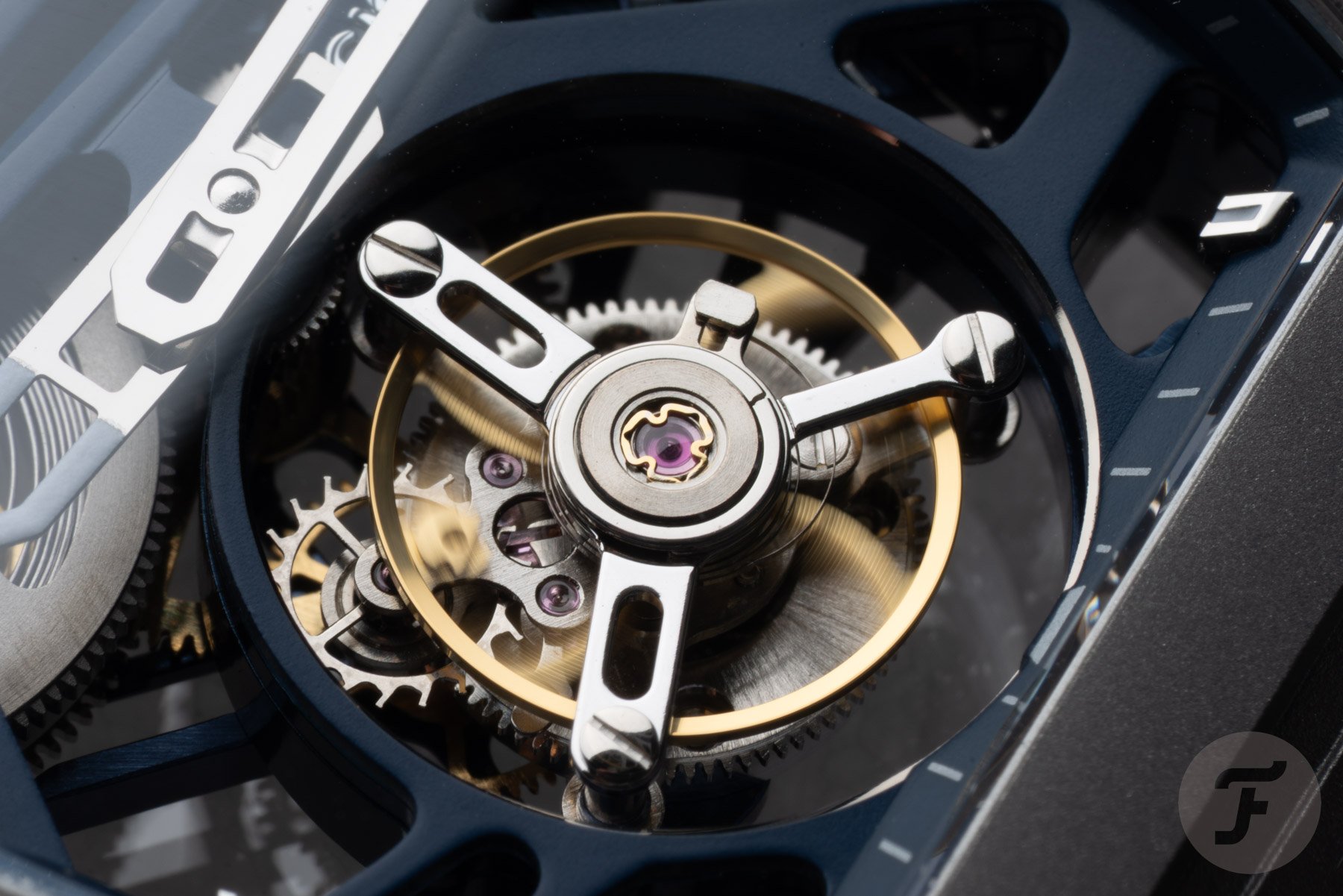 CIGA Design Hunter Tourbillon flying tourbillon cage