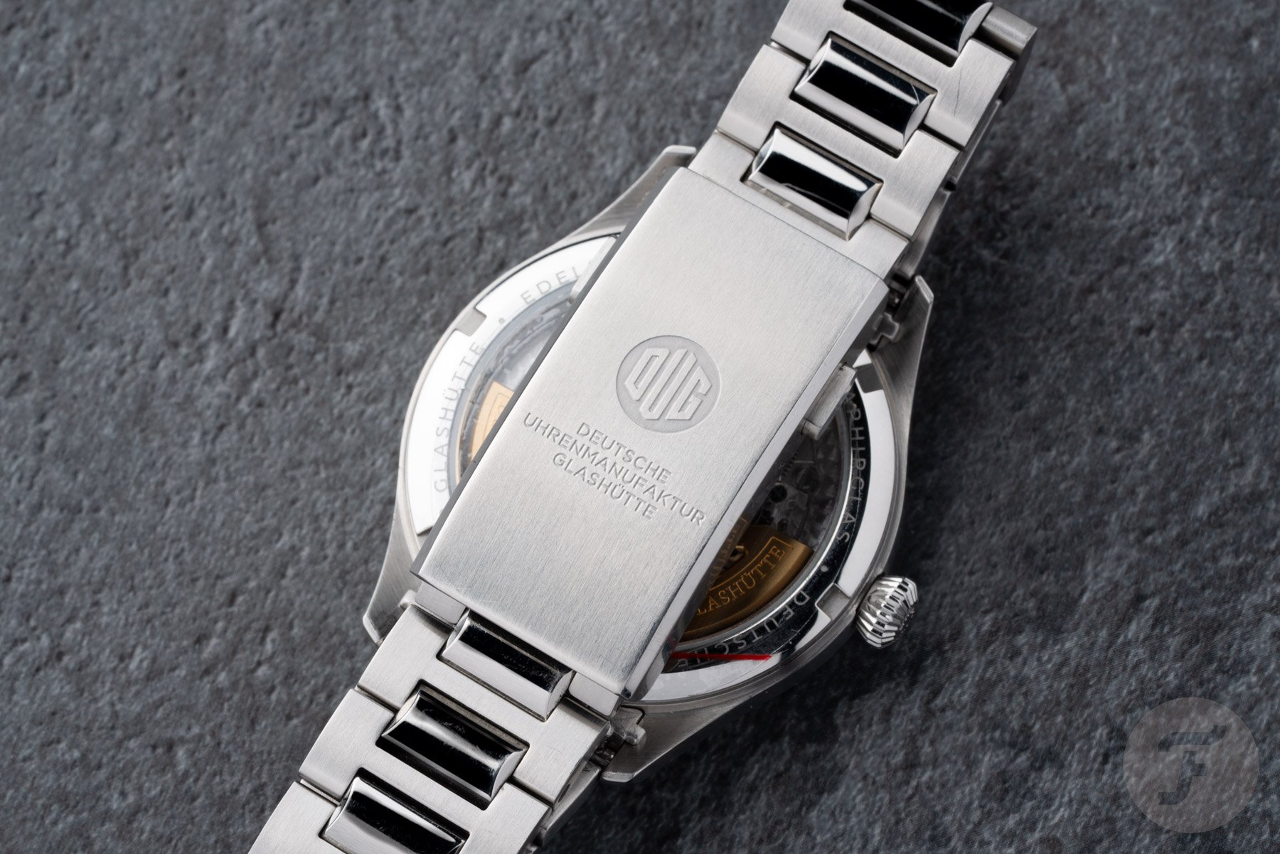 DUG Purist bracelet, clasp closed