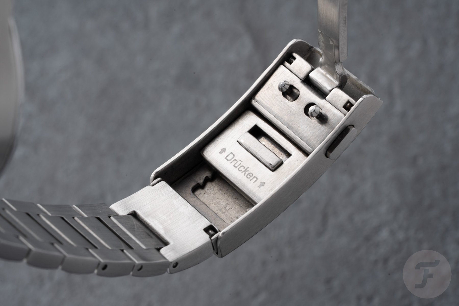 inside DUG Purist clasp