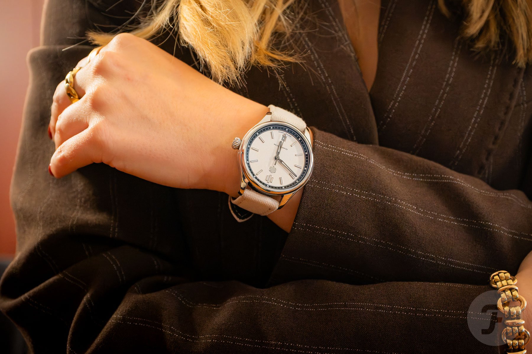 DUG Purist 37mm Moon White on Daniela Pusch's wrist