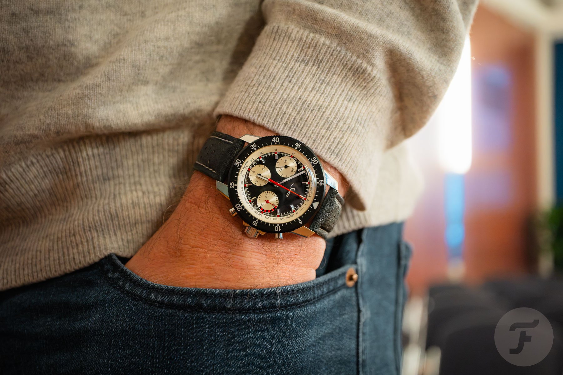 Sinn 103 St Ty Hd pocket shot