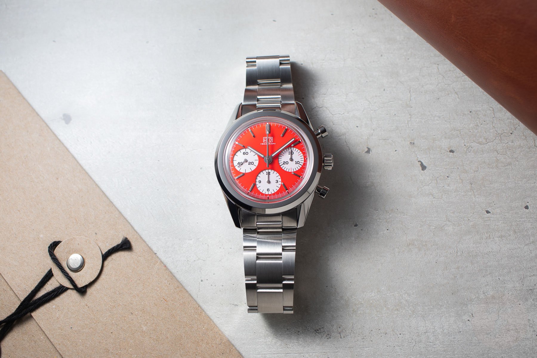 HTD Hesagraph RitmoCorsa flat-lay, head on