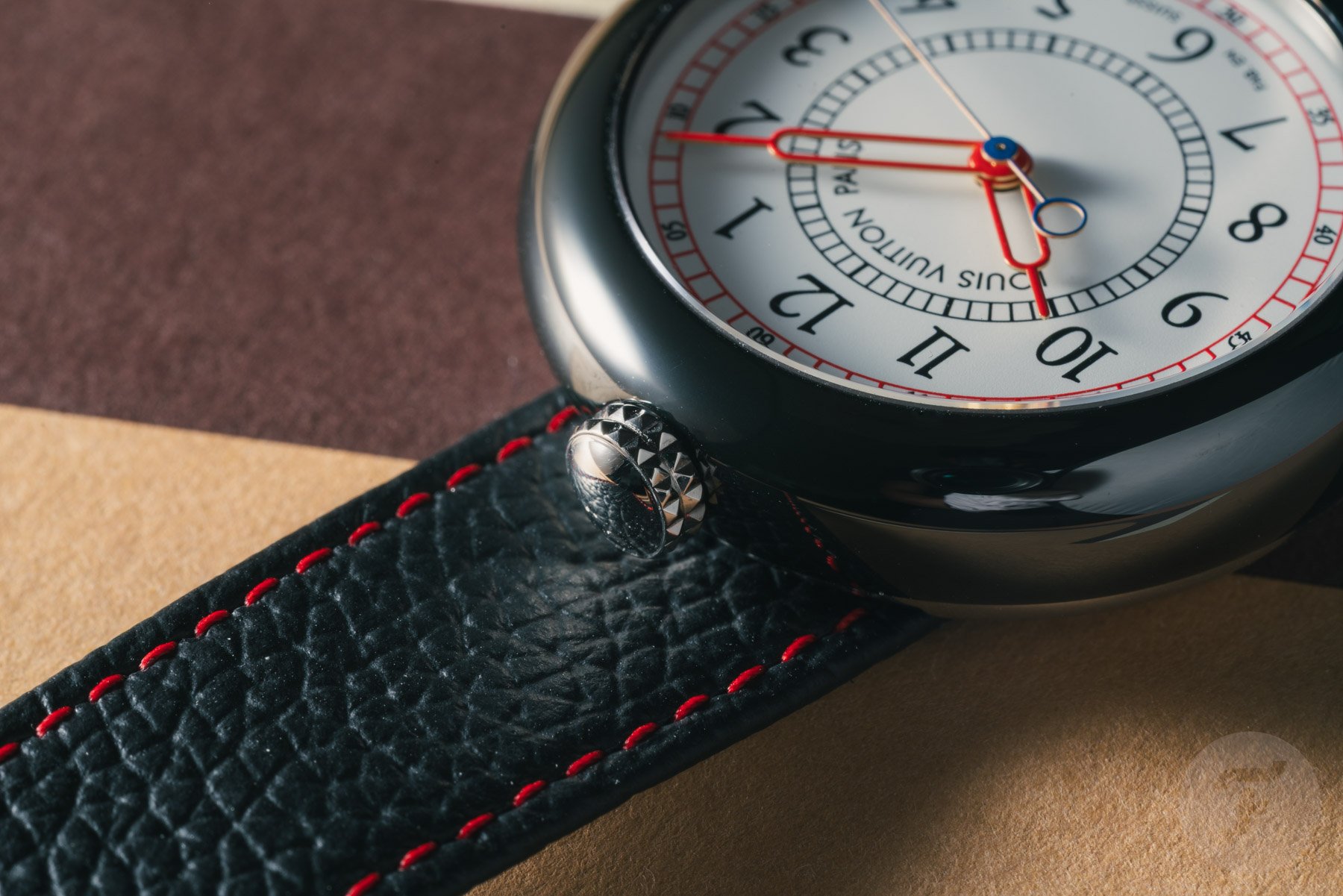 Case detail of the Louis Vuitton Monterey