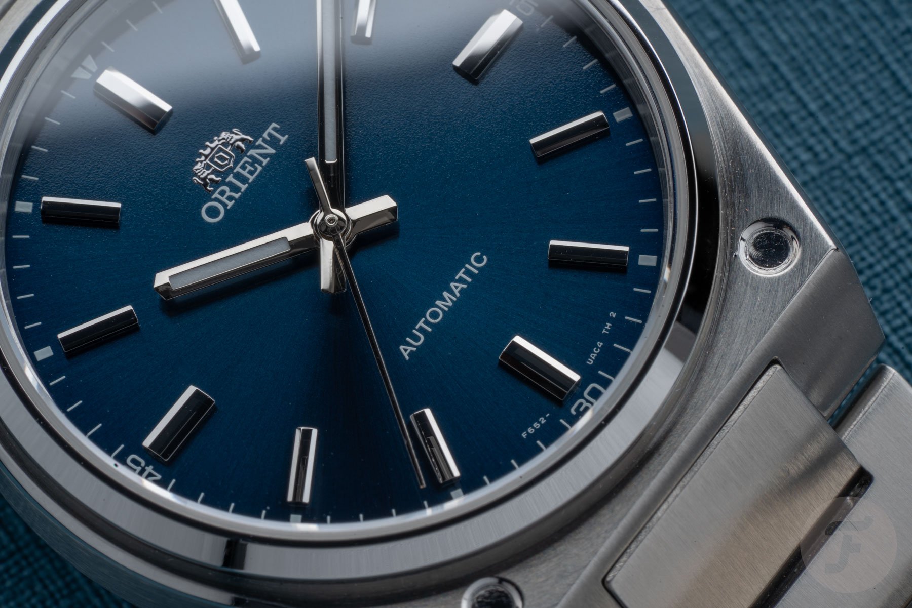 Orient Flusso RA-BB0203L dial up close