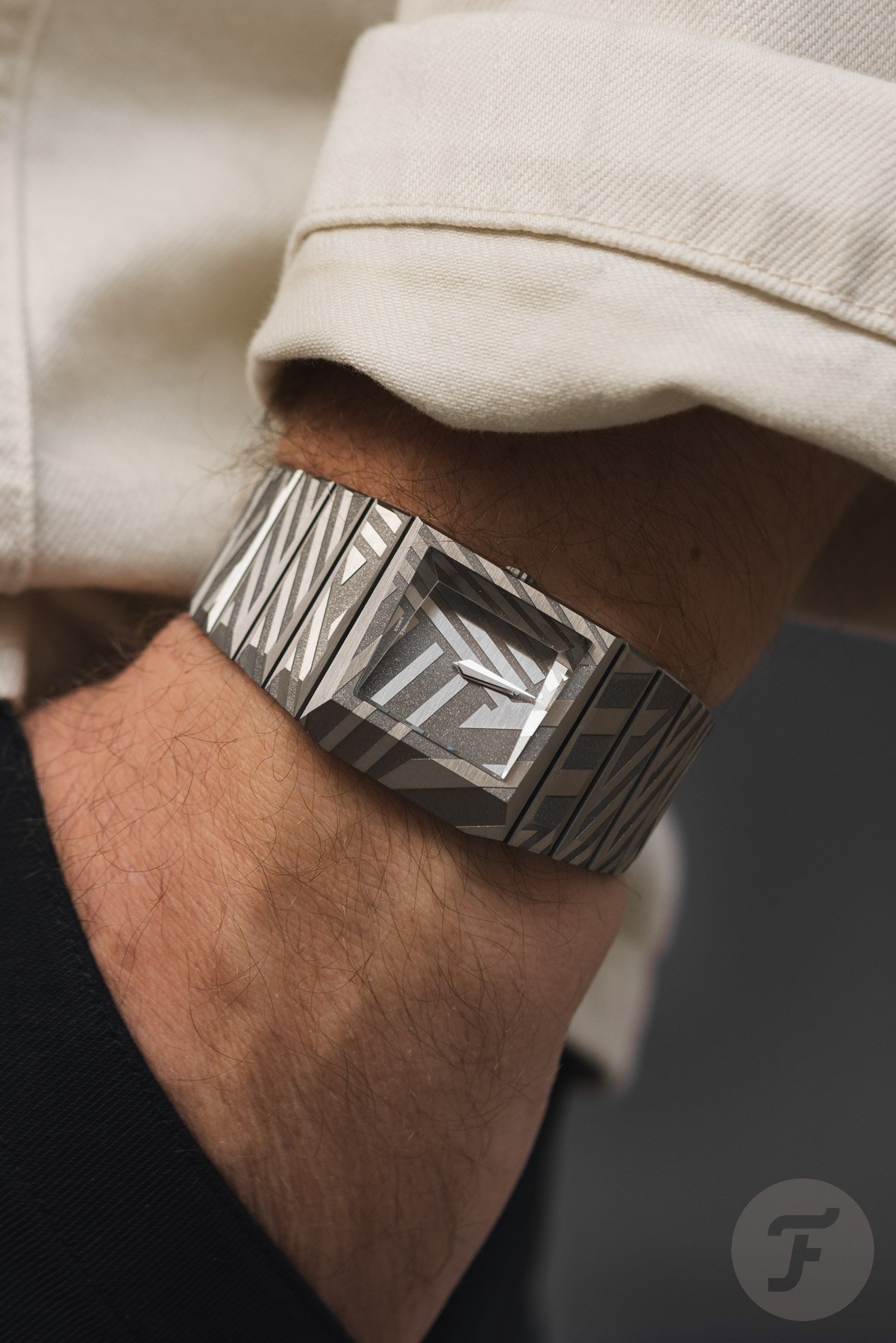 Toledano & Chan B/1 Dazzle pocket shot