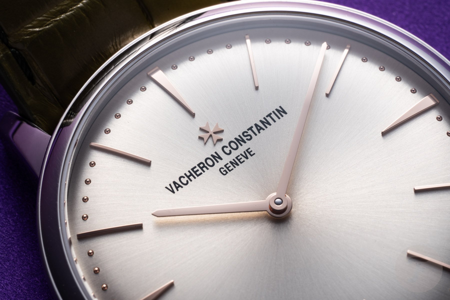 Dial close-up of the Vacheron Constantin Patrimony Manual-Winding ref. 1410U/000G-H017