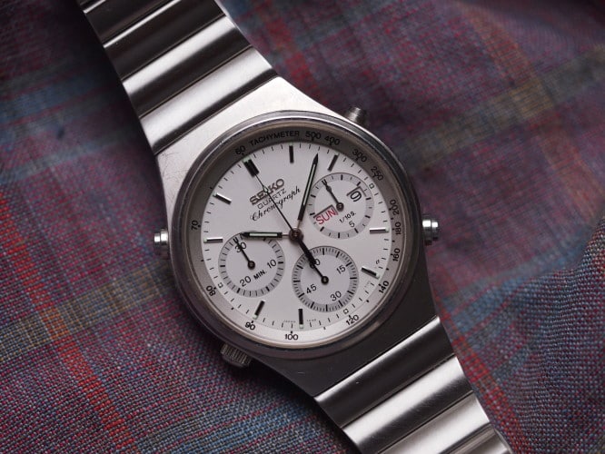 Watches & Pencils 26 Mechanical Watches VS Quartz Watches