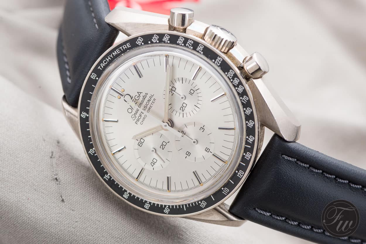 omega speedmaster white face