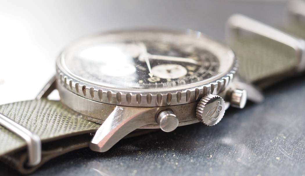 Breitling 809 Cosmonaute side shot - note the long, defined lugs and matte case sides