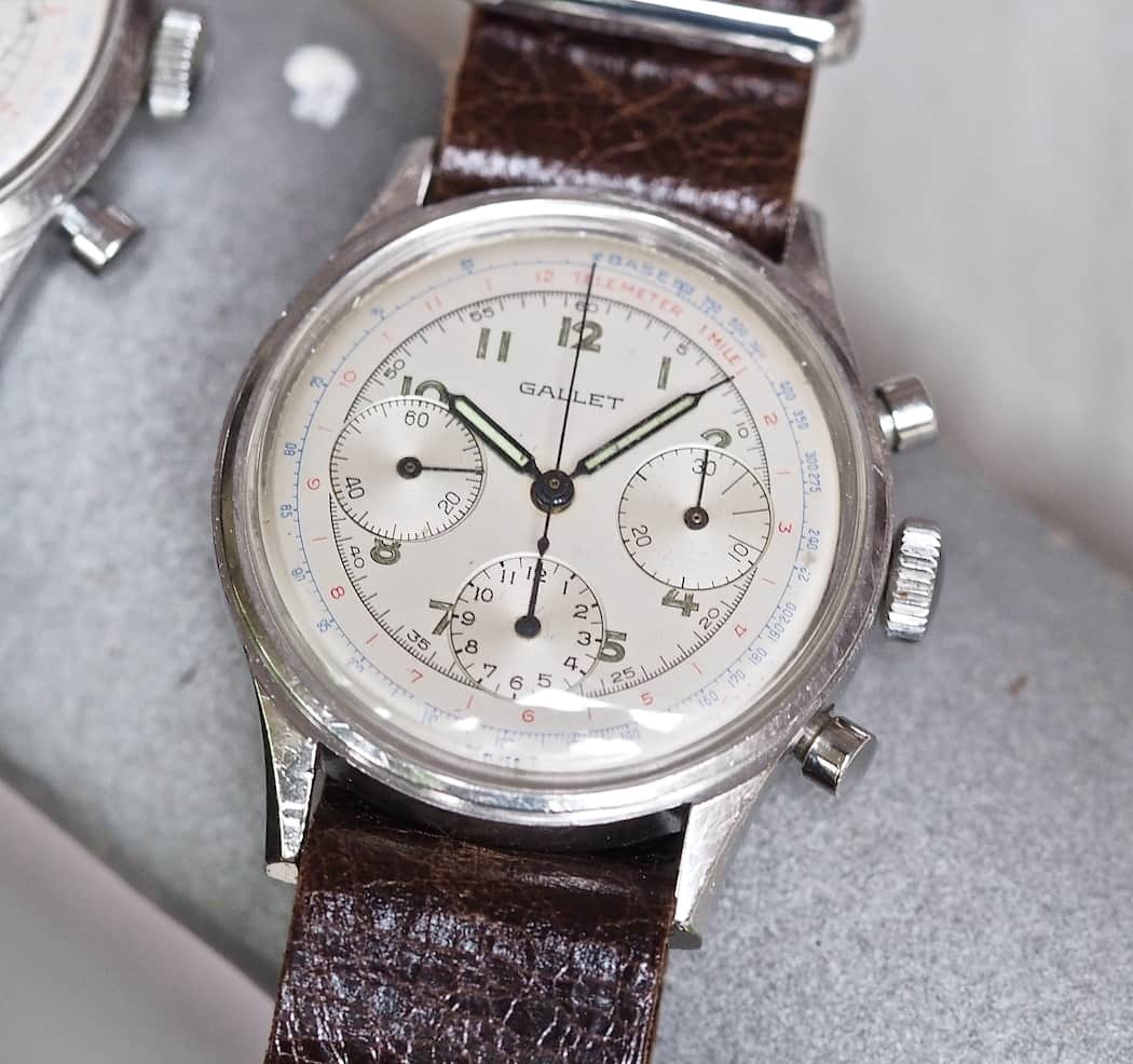 Note the sharp chamfers on the case of the Gallet Multichron 12