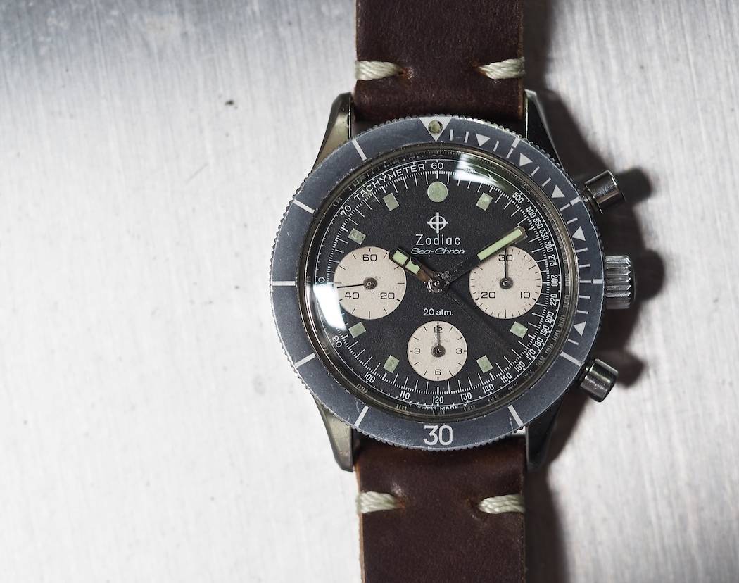 Note the thick "ghosty" bezel on the Zodiac Sea-Chron - it's extremely simple but is probably the keynote detail of this watch