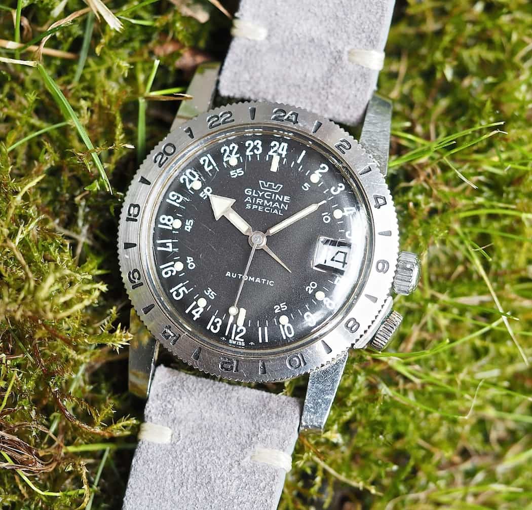 Tritium lume fills the hands found on the Glycine Airman