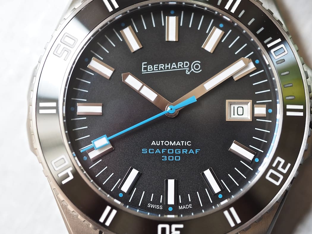 The Eberhard Scafograf 300 dial - showing the date wheel with serif font