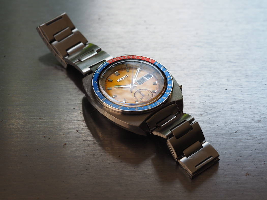 A complete look at the Seiko 6139 Pogue with its folded bracelet