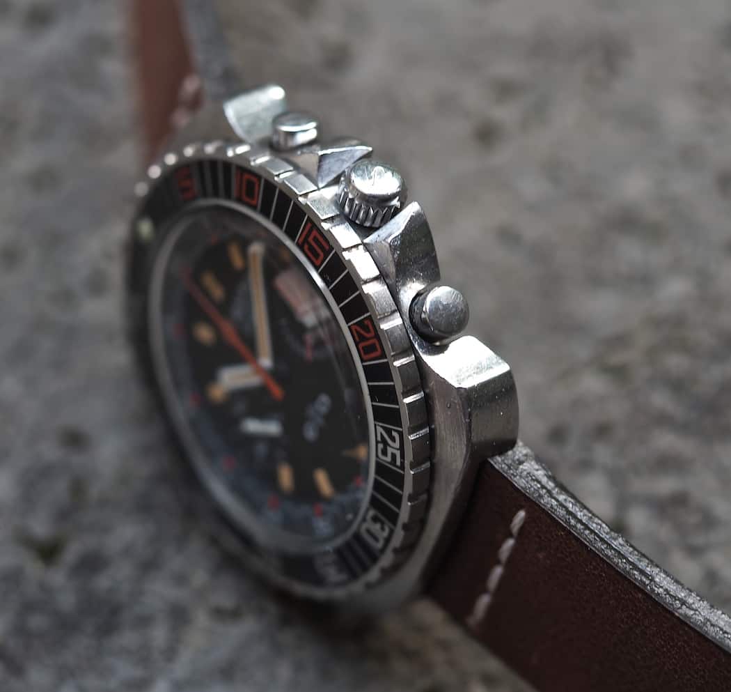 The Roamer Stingray Chrono Diver sports some severe crown guards